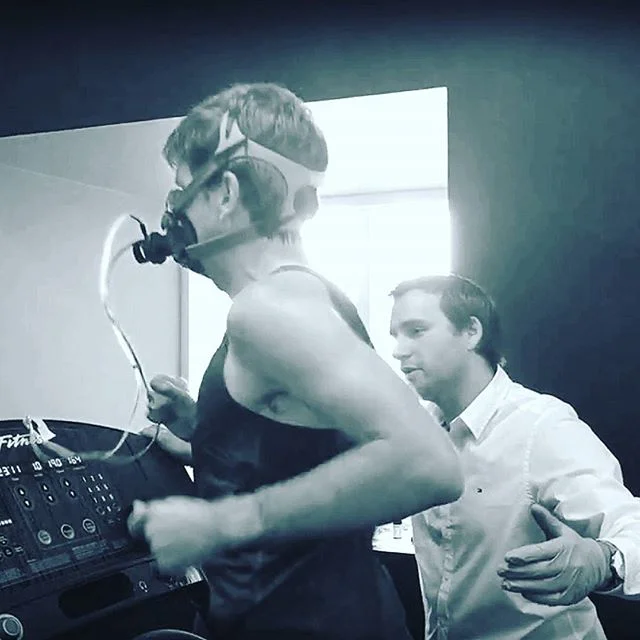 Next in our program is looking at the science and biology behind our attempts to run faster. @grahamodonoghue went through his retests with @drramzyross. #neverstoprunning