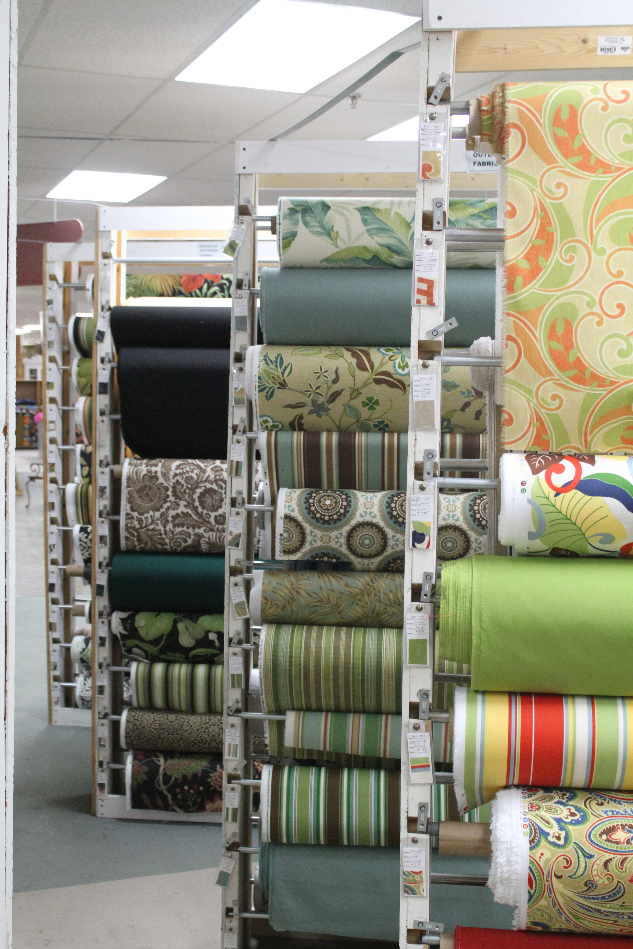 Outdoor Fabric Mill Outlet Village