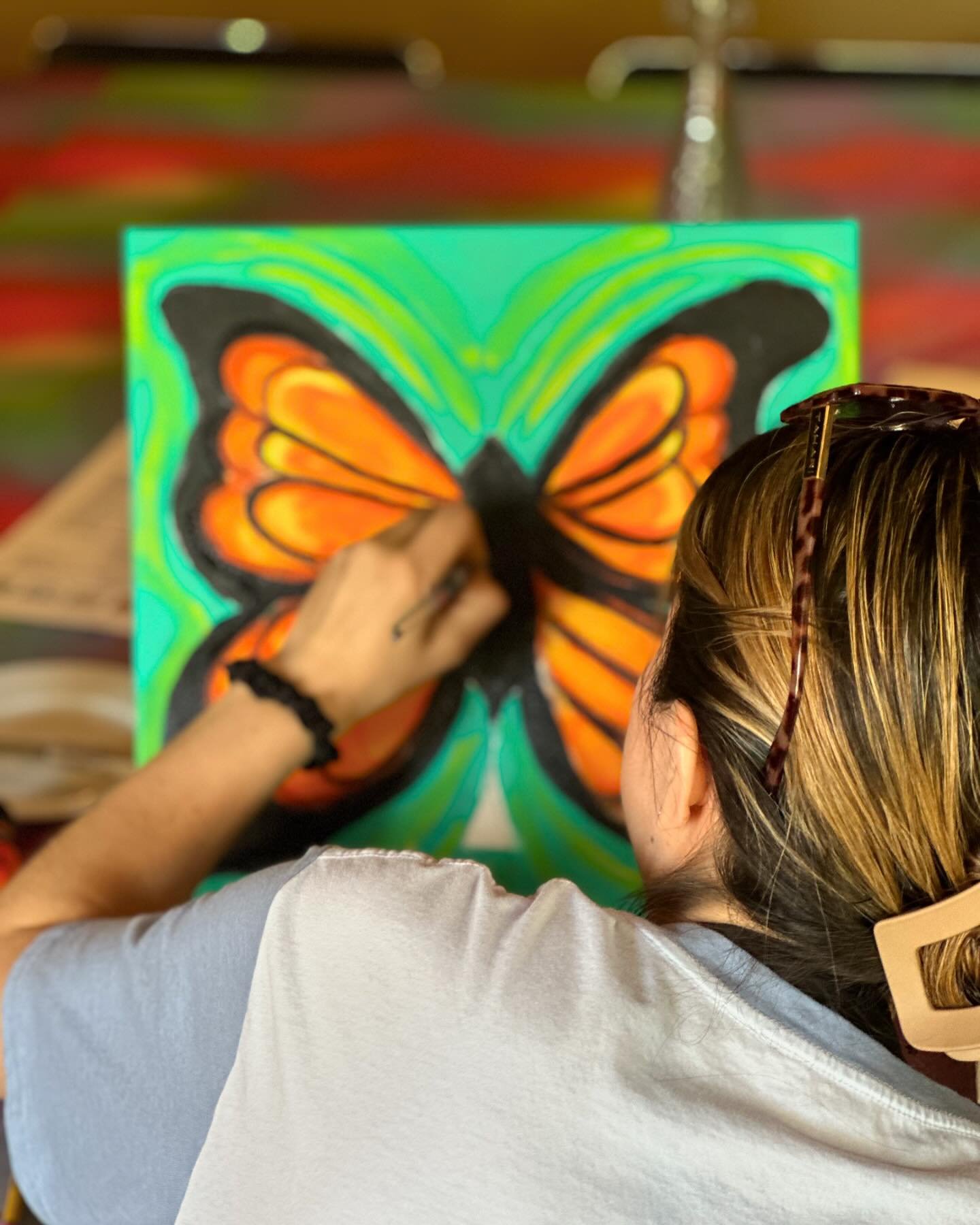 Our #sipandpaintpartyadc painters are loving their monarch butterflies! Register for our next @labuenapaintparties paint party on April 28 that is @elpasoopera themed! Register through the link in our bio. #farmersmarketatadc #farmersmarketatardovino
