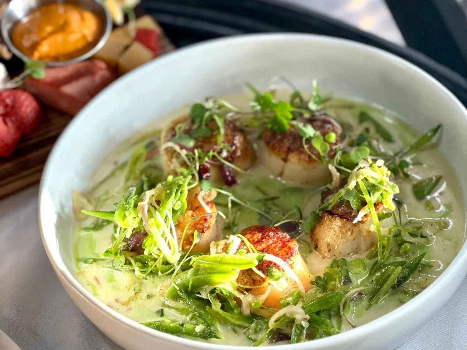 Featured+Scallop+Entree.jpg