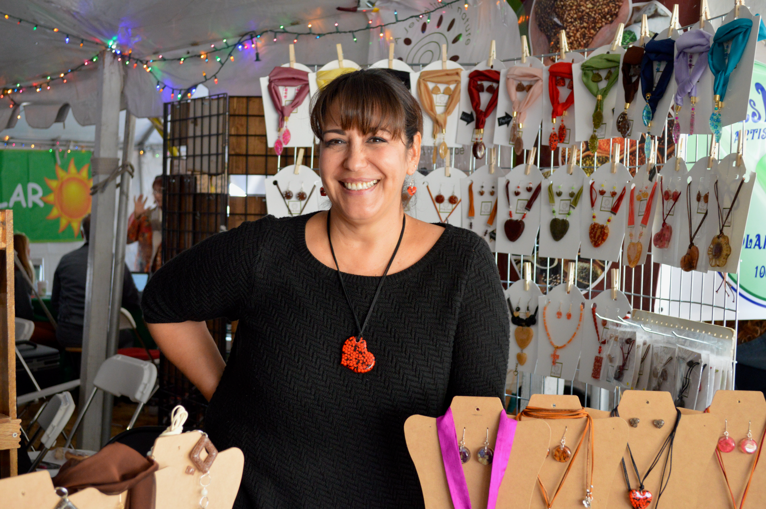 Holiday Market 2016 (50).png