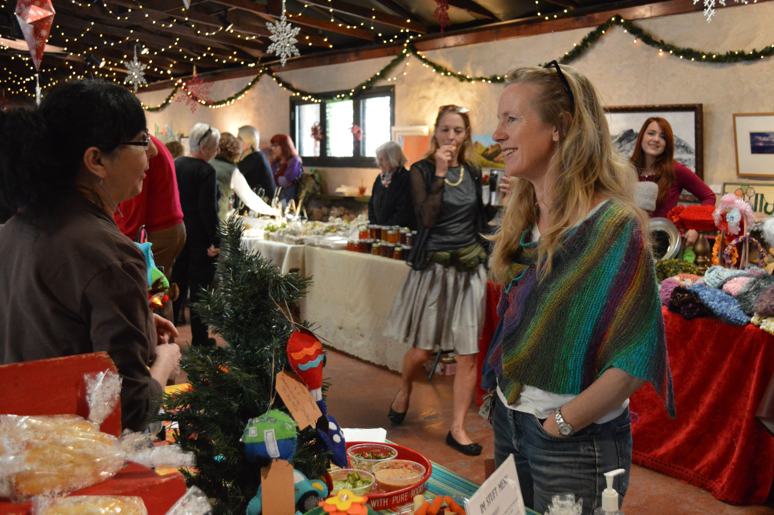 Holiday Market 2016 (56).png
