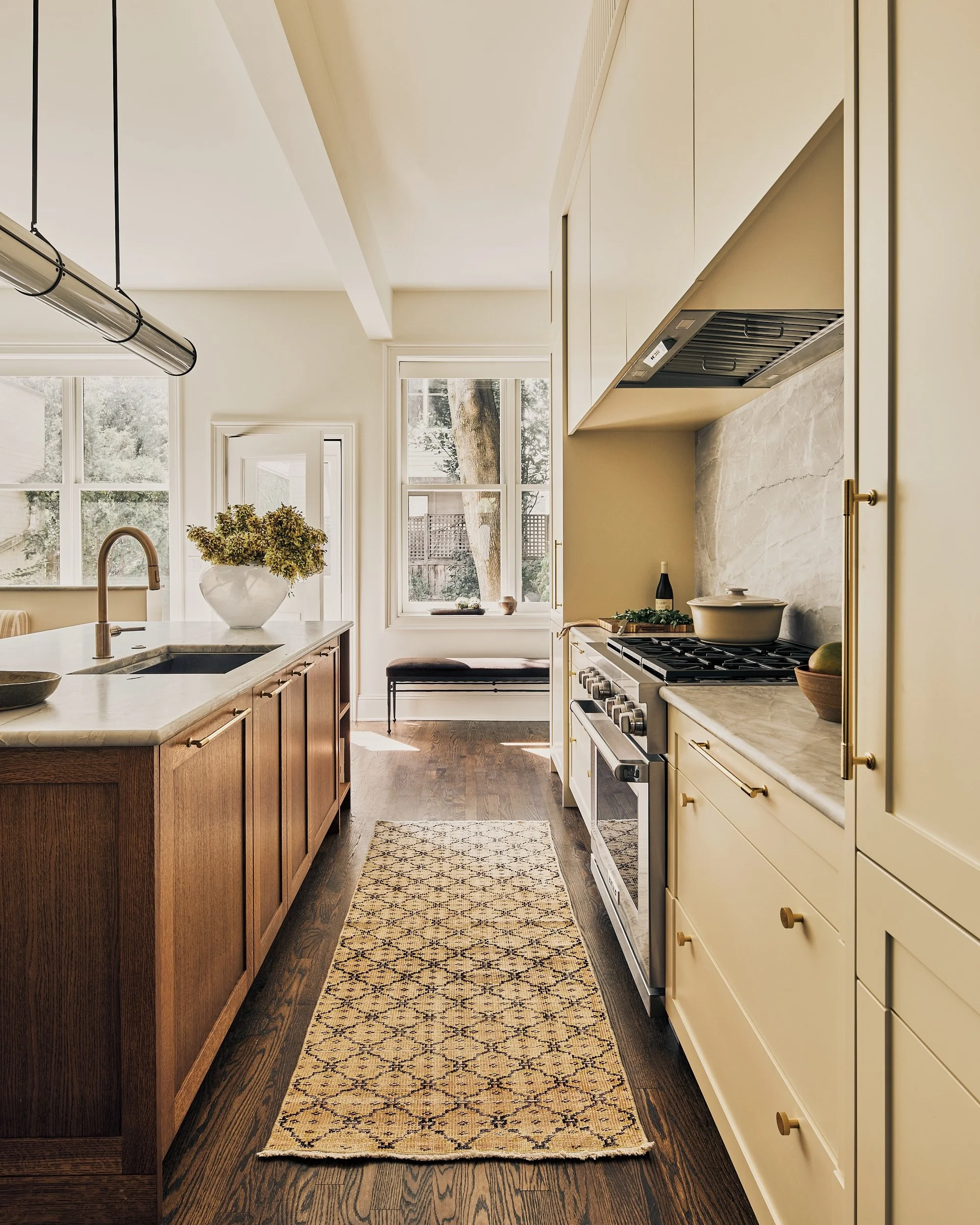 More square footage does not solve a kitchen that does not function, and at Sedgwick, the redesign began with understanding how the family actually lives. ⁠
⁠
Morning routines, hosting patterns, and daily flow all informed our design, from the butler