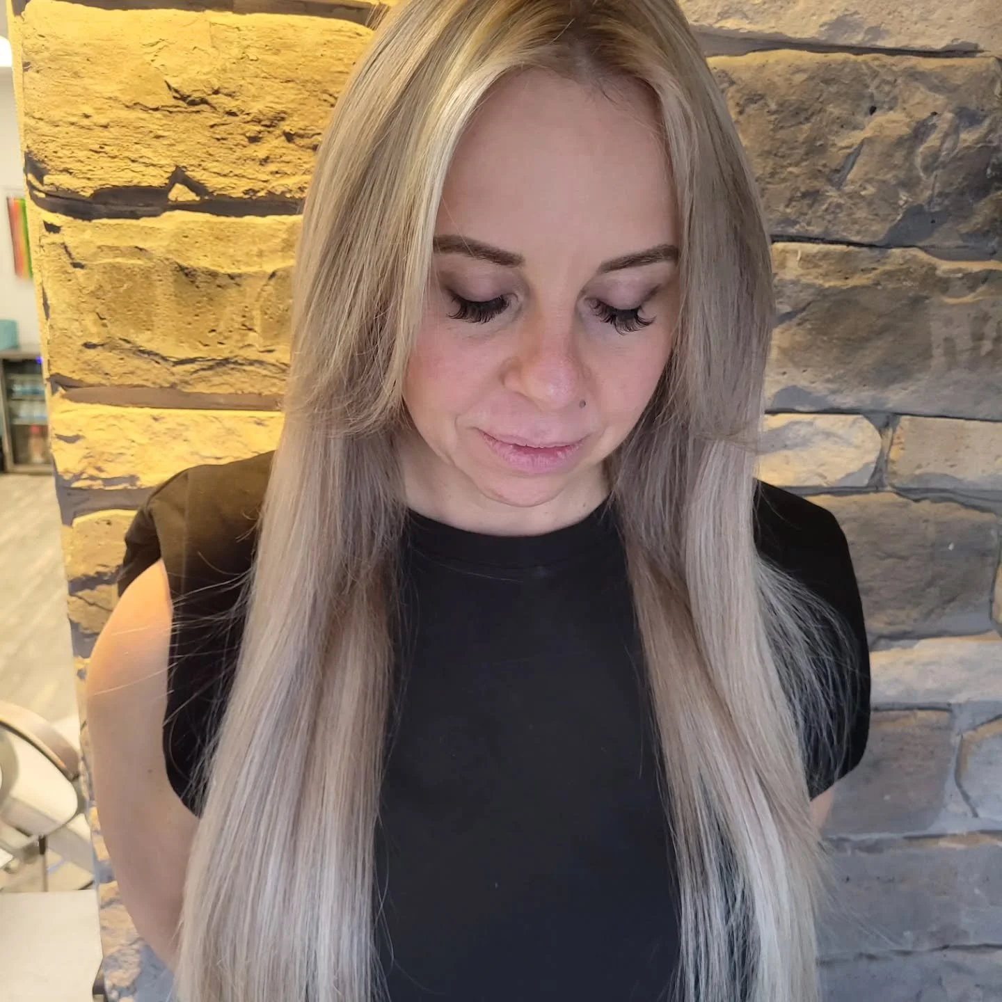 Color and hair extension fun! @susie_alters 
.
.
.
#highlights #blondehair #blondeshavemorefun #statecollegehairstylist #pahairstylist