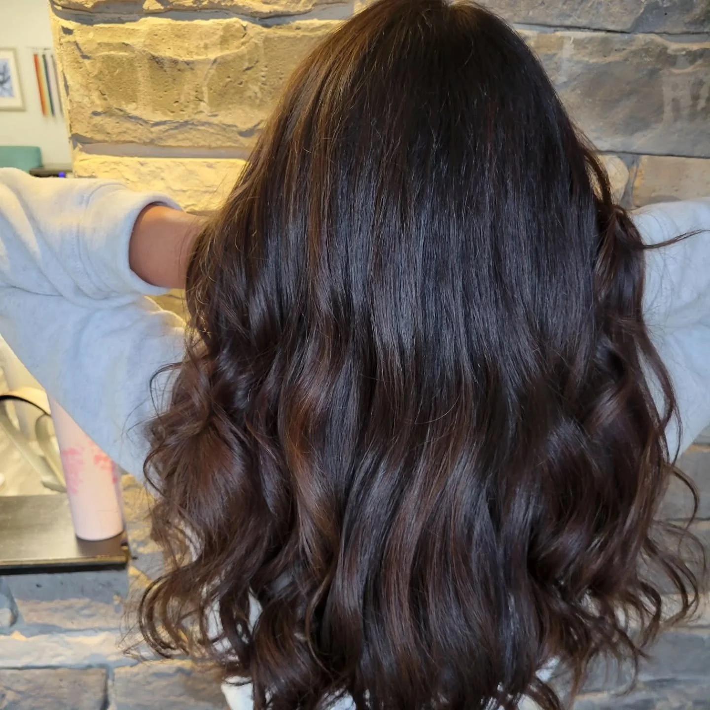 Oh, that fresh balayage/foil work. 🤌🤌🤌 @susie_alters 
.
.
.
#balayage #highlights #statecollegesalon #pahairsalon #pennstate