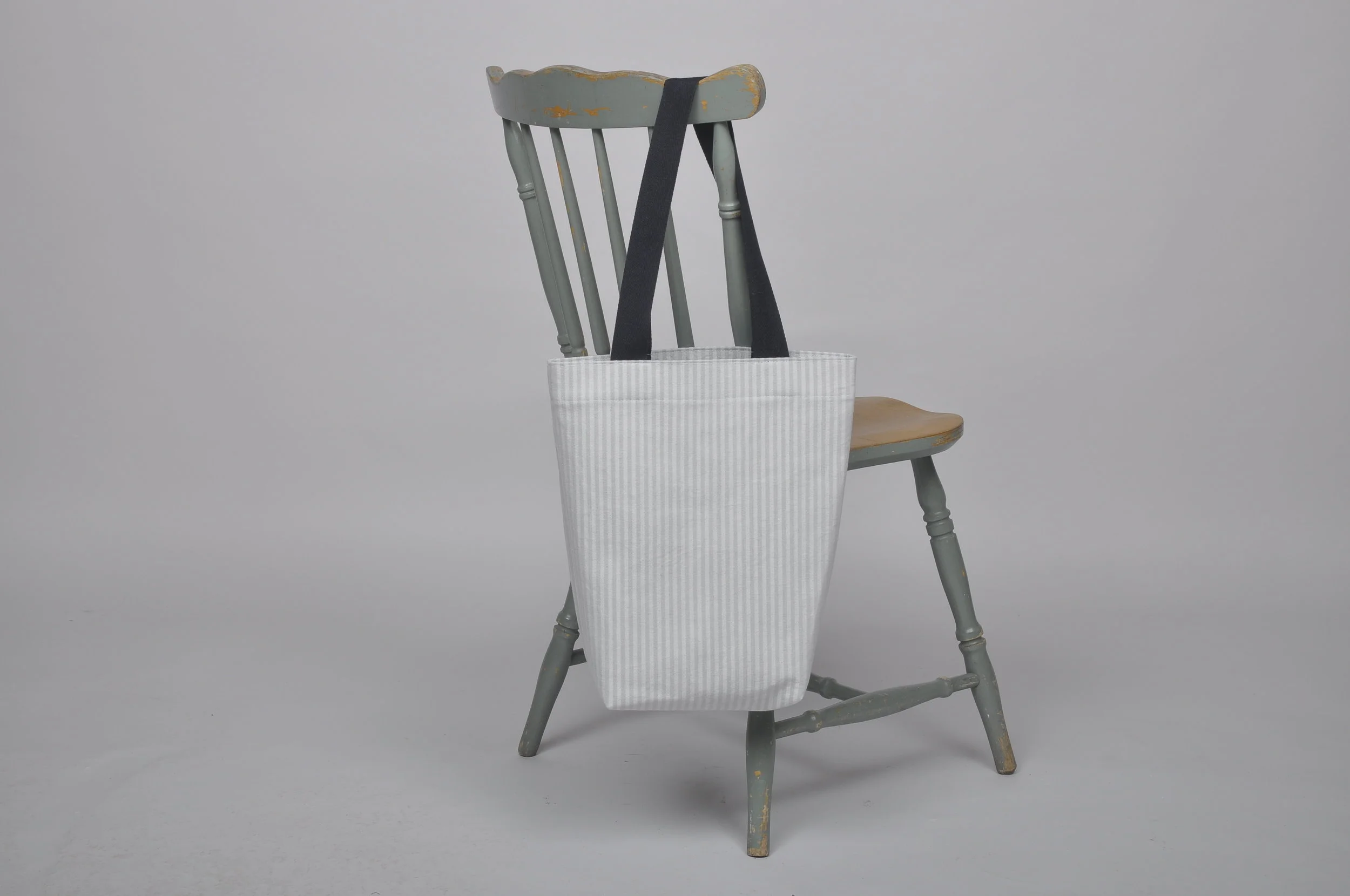 Small arm candy : Chasing pavements