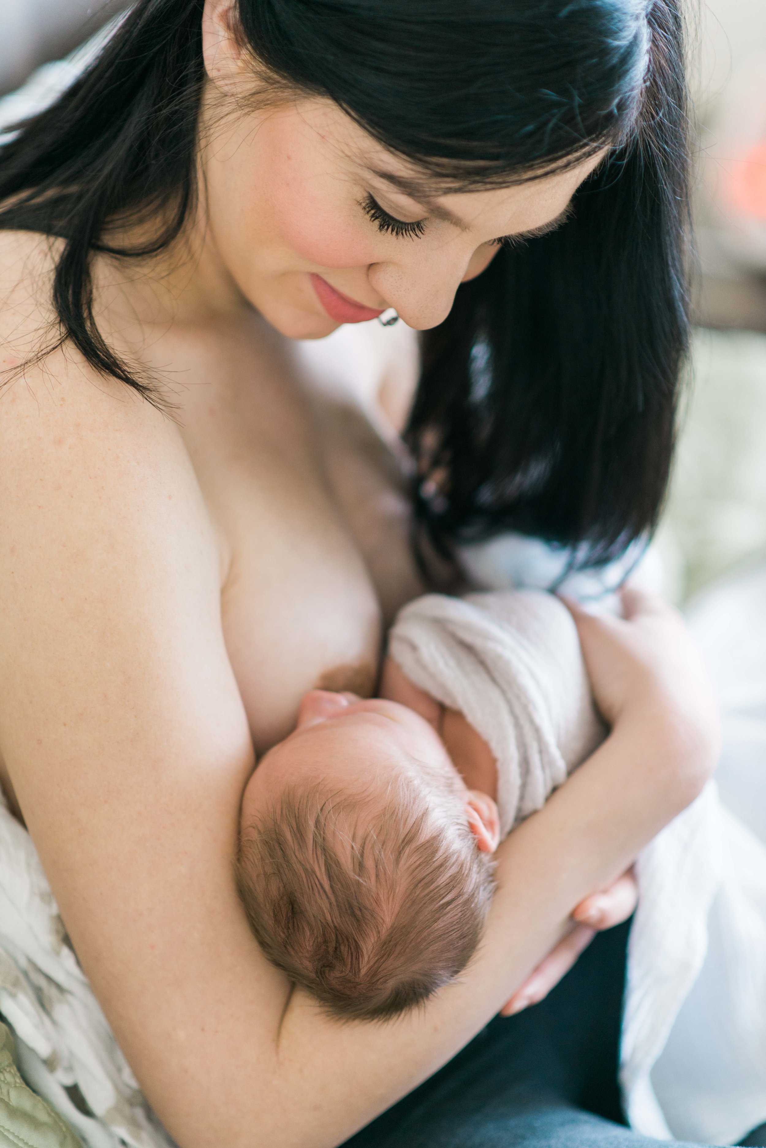 No surprise that I am an advocate of the"normalize breast feeding" movement. You will never see me covering up with a blanket or those ridiculous nursing covers. 