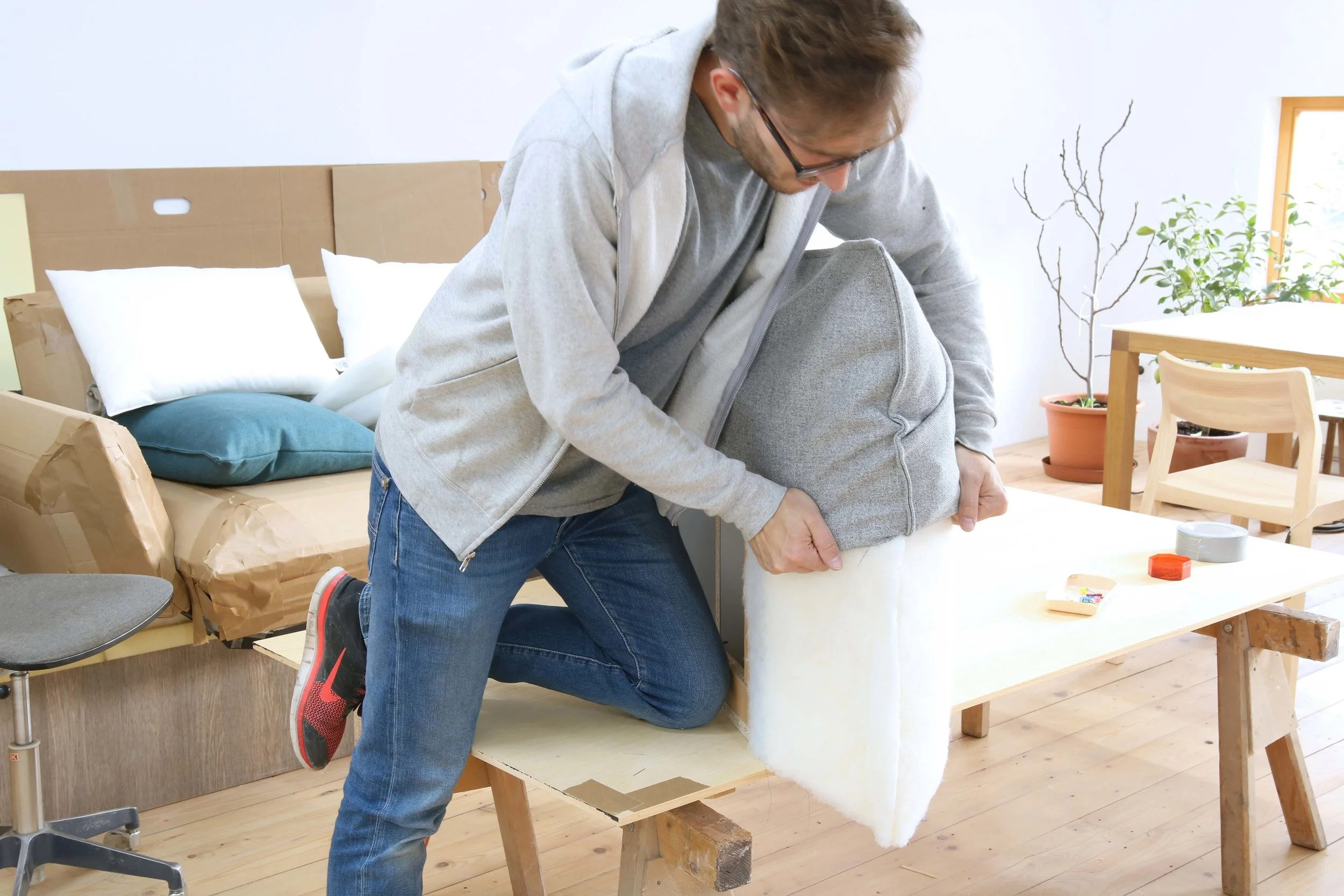 Johannes-Steinbauer-Design-Invert-Sofa-Softline-Making-Of-4.jpg