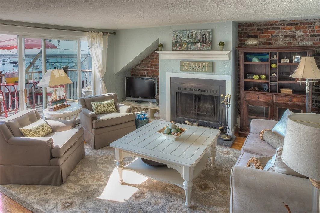 staging & photoshoot prep | offer accepted in 2 days