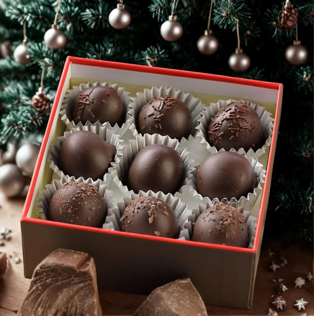 petite chocolate trios christmas edit.png