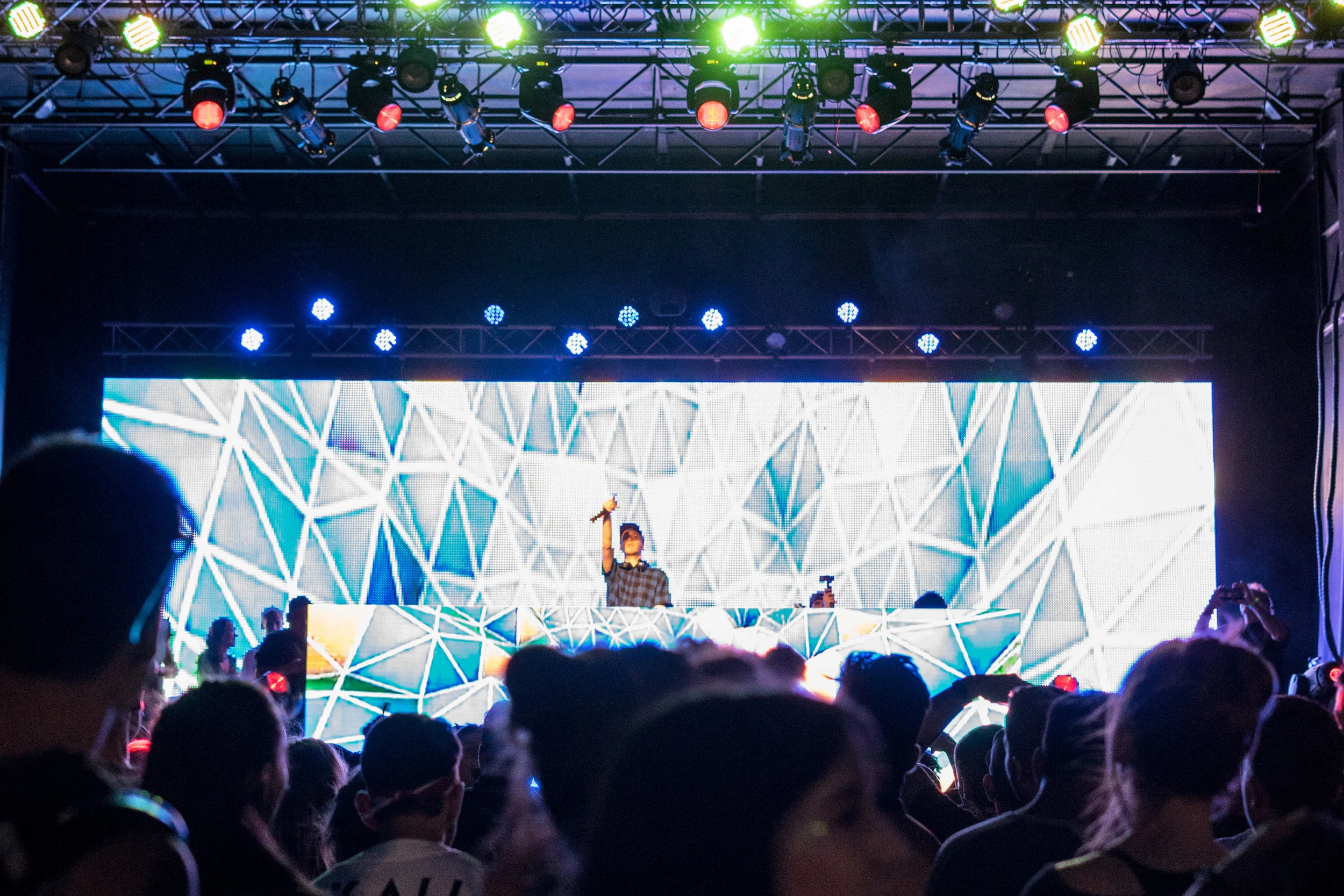 2017_rave1-5.jpg