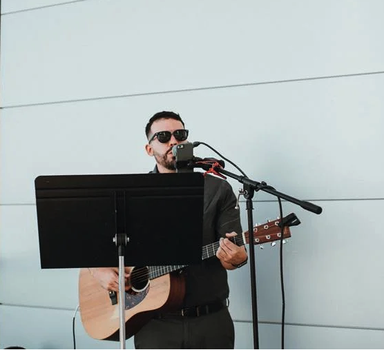 MUSIC: Joshua Robert