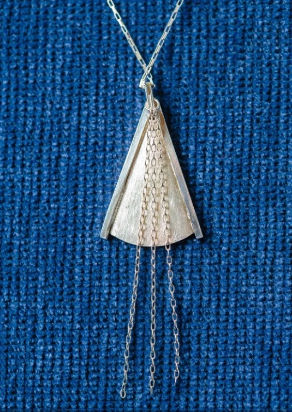 Bridesmaid Necklace detail