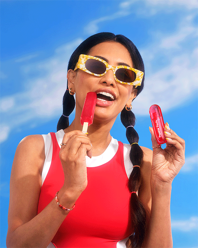 2025_Popsicle_LipPouts_Lifestyle_NostalgiaGIF_V1-SM.gif