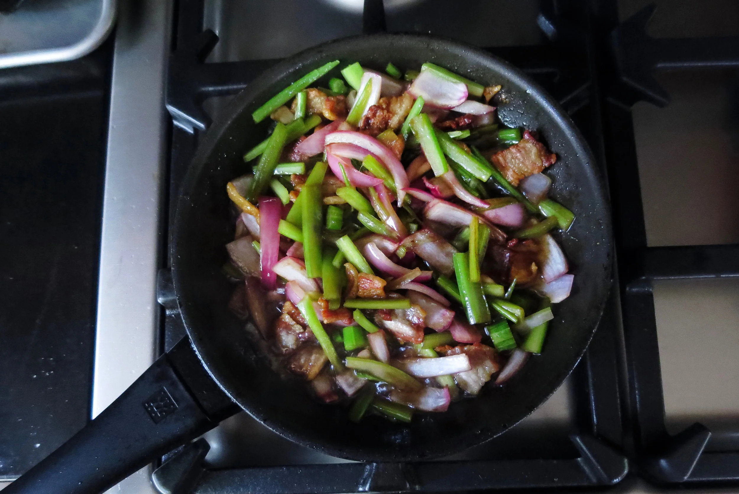 herb_pork_salad.jpg