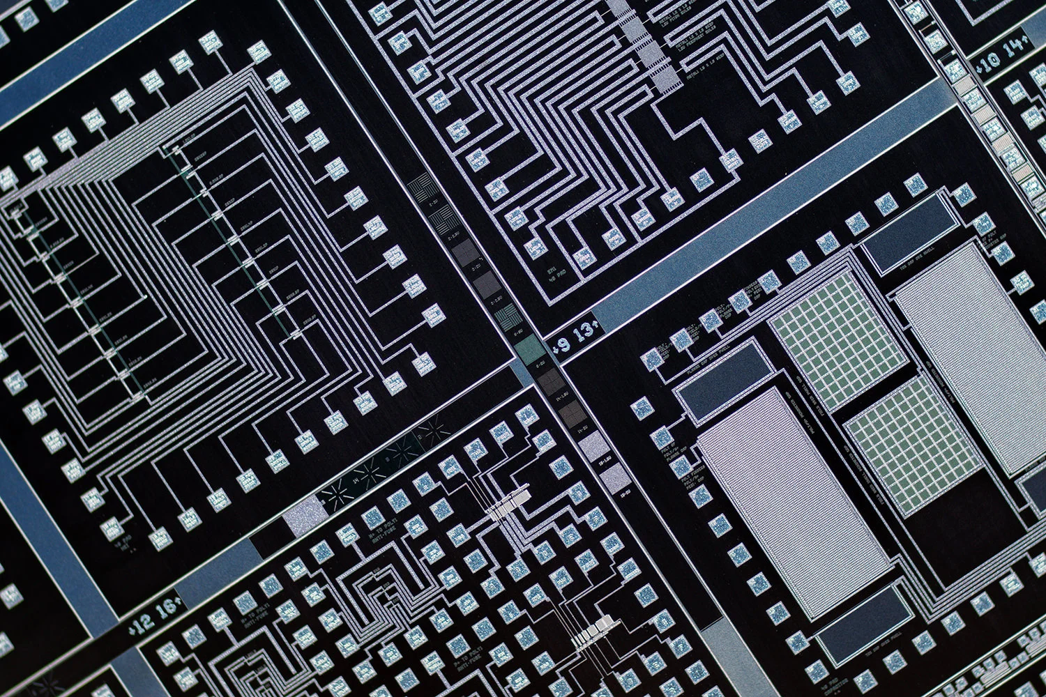 Nikon CFI Super Fluor 4X/0.20 ∞/- Microscope Objective