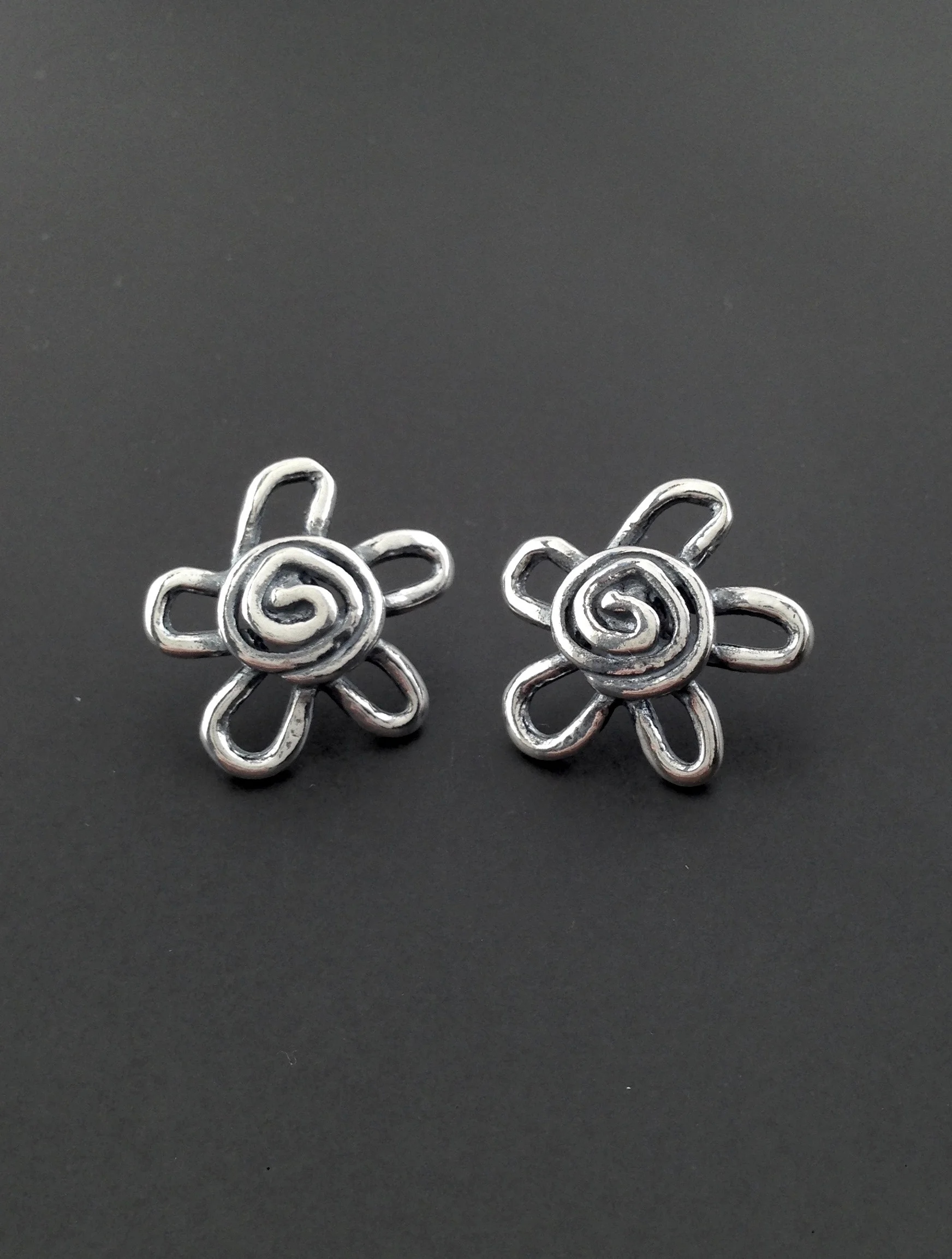 Spiral Flowers by Claireworks