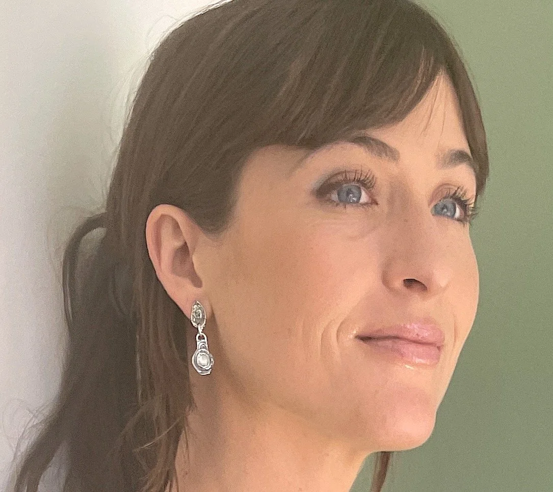 choice earring mother of pearl.JPG