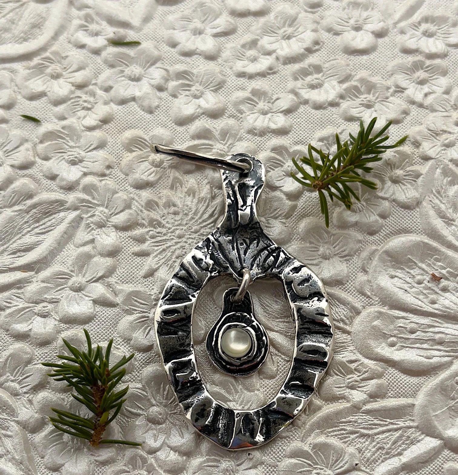 choice pendant with mother of pearl.jpg