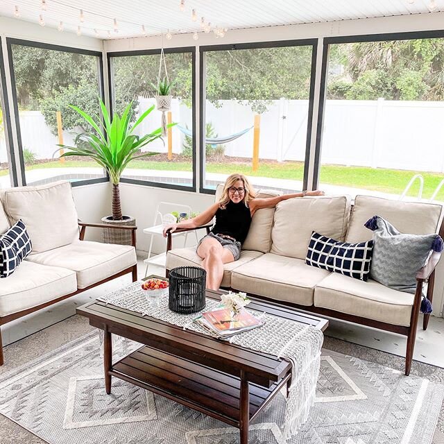 &bull;&bull;&bull; FL Airbnb &bull;&bull;&bull;
.
.
Hello friends! What do you prefer...black trimmed windows or white? .
.
I love them both but really love the look of black lately. Painting the trim around these windows in the lanai at our FL Airbn
