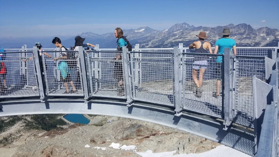 View on Raven’s Eye Cliff Walk — Photo by Rob Titerle in Whistler, BC