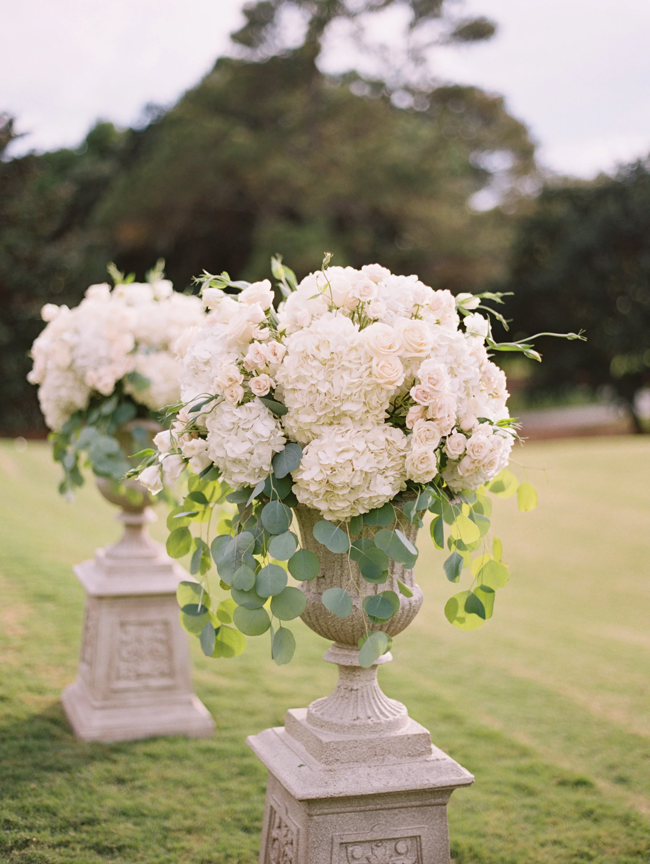 Flower Details - Kiawah Island, South Carolina - Fall Wedding - Julian Leaver Events
