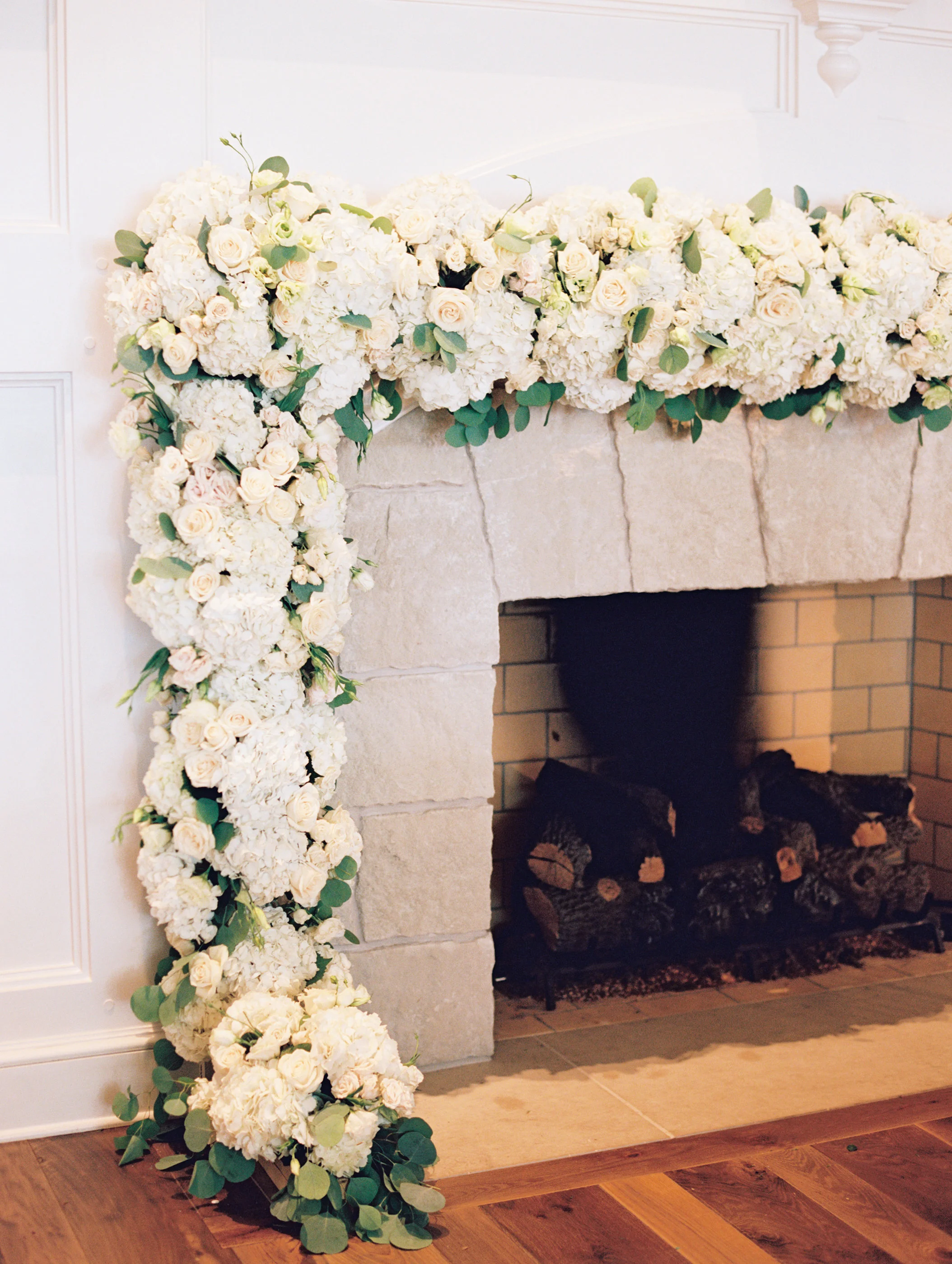 Flower Details - Kiawah Island, South Carolina - Fall Wedding - Julian Leaver Events