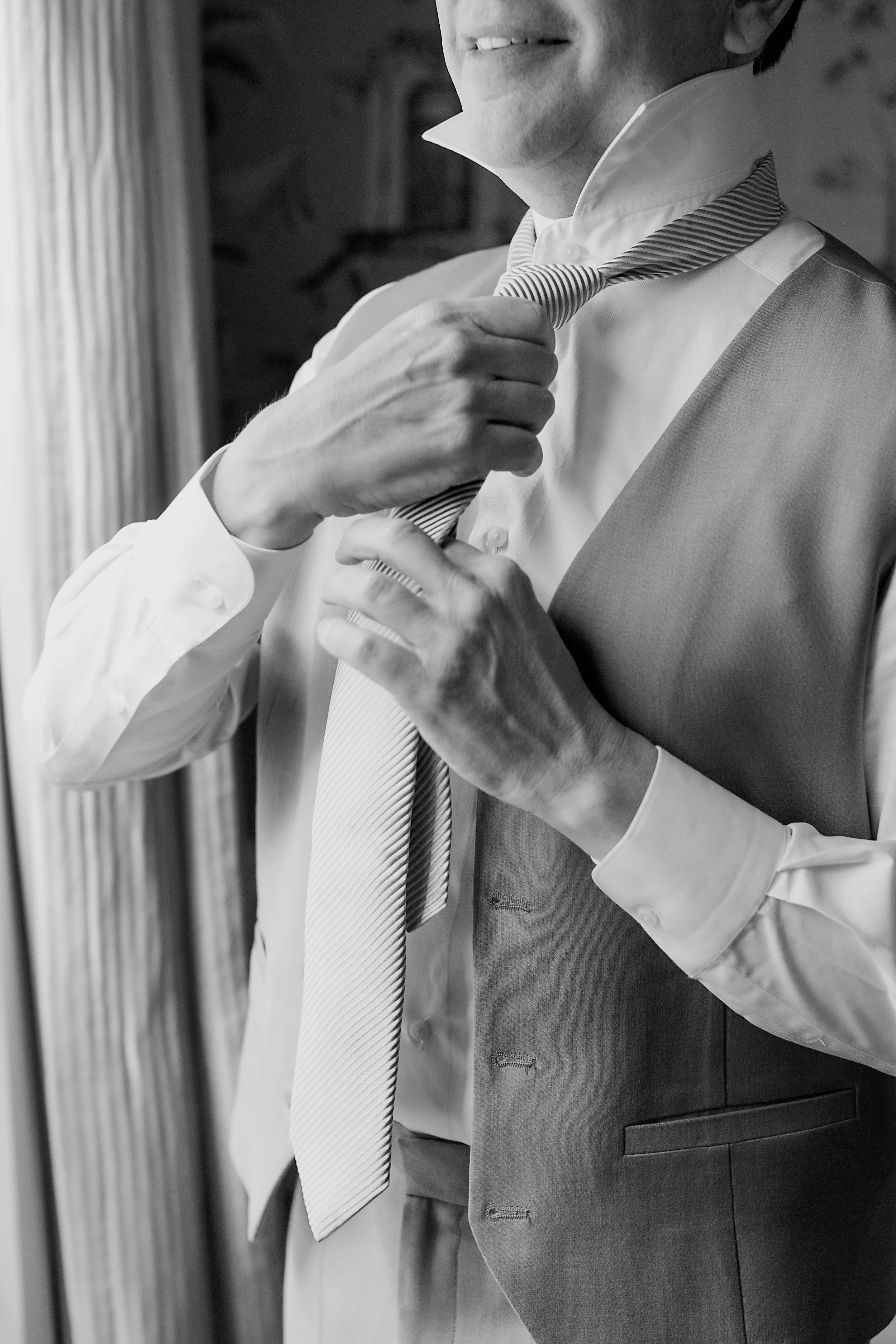 Groom Details - Dallas, Tx - Summer Wedding - Julian Leaver Events