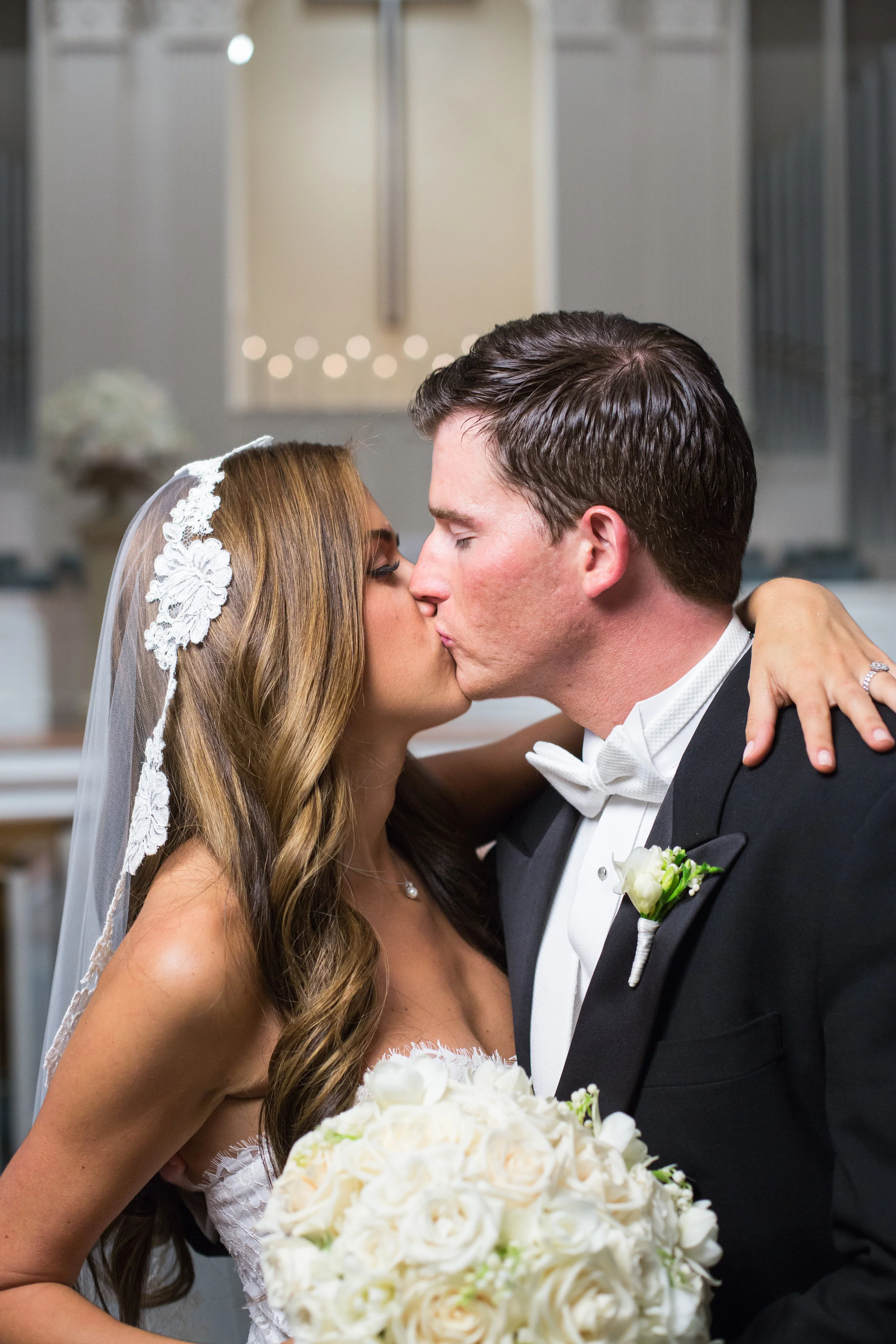 Couple Details - Dallas, Tx - Fall Wedding - Julian Leaver Events