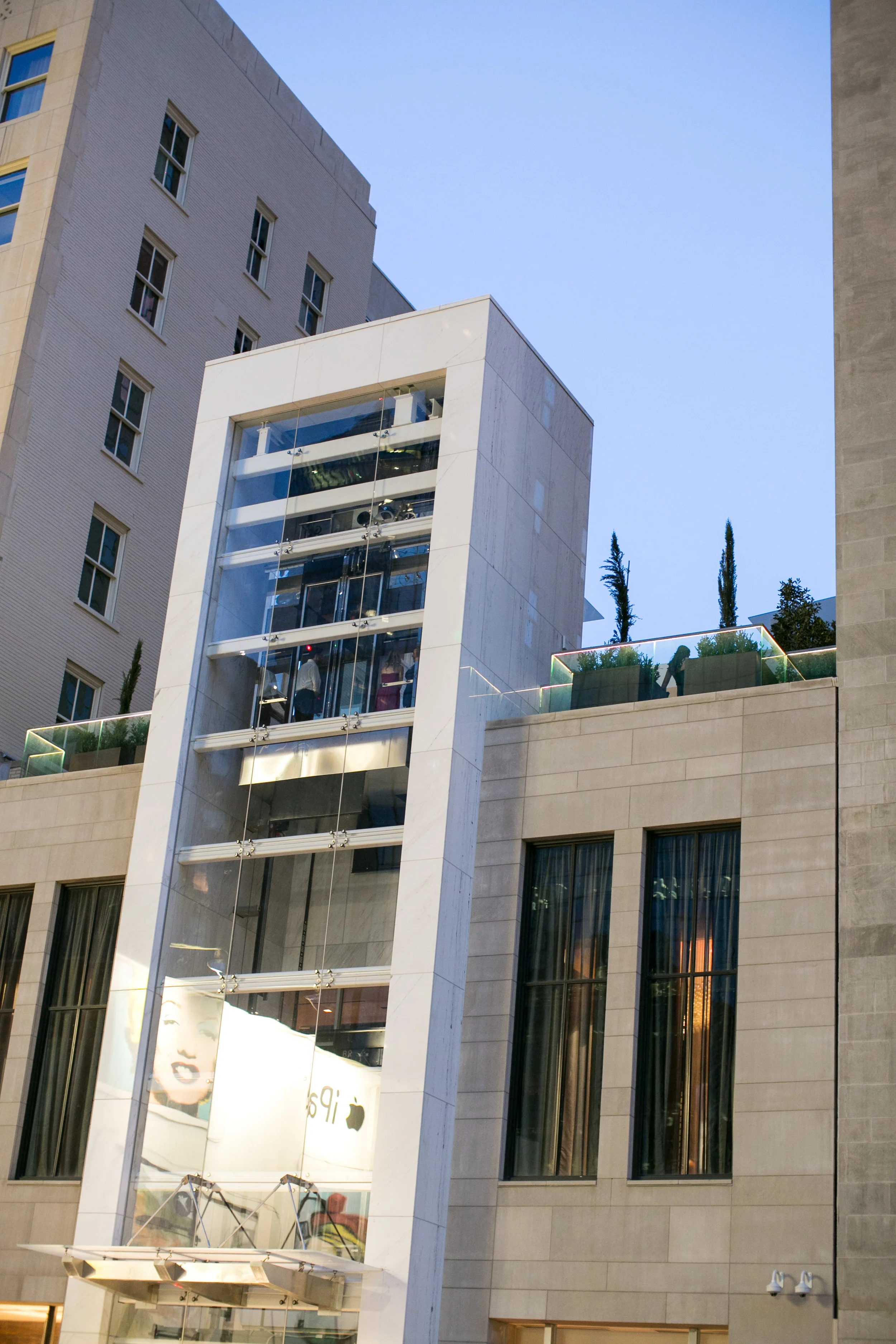 Venue Details - Dallas, Tx - Fall Wedding - Julian Leaver Events