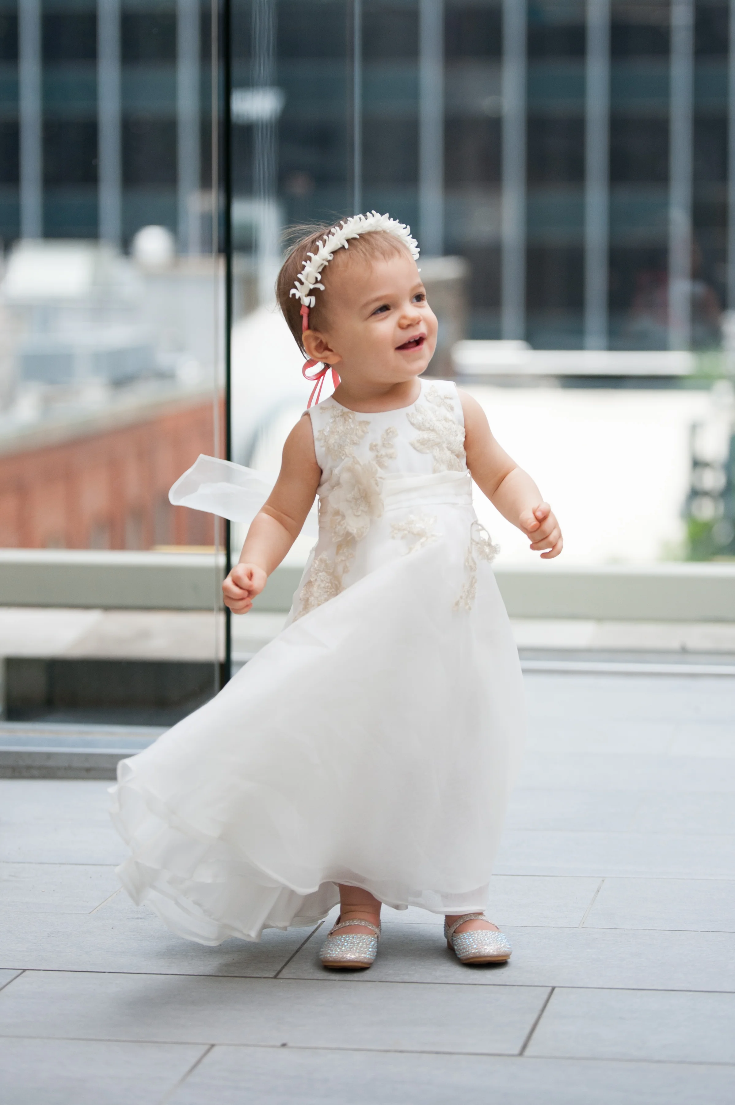 Flower Girl Details - Dallas, Tx - Spring Wedding - Julian Leaver Events