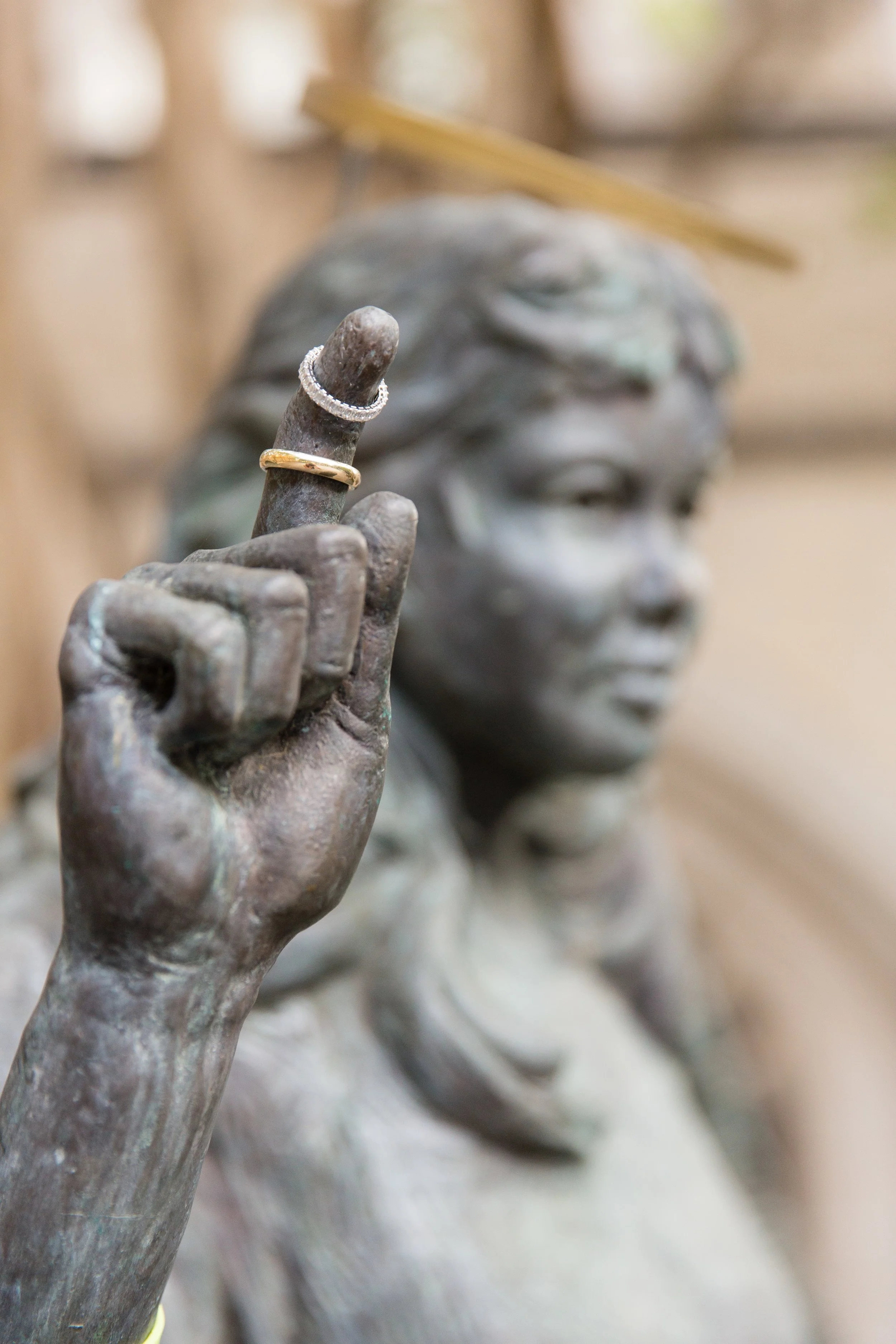 Jewelry Details - Dallas, Tx - Fall Wedding - Julian Leaver Events