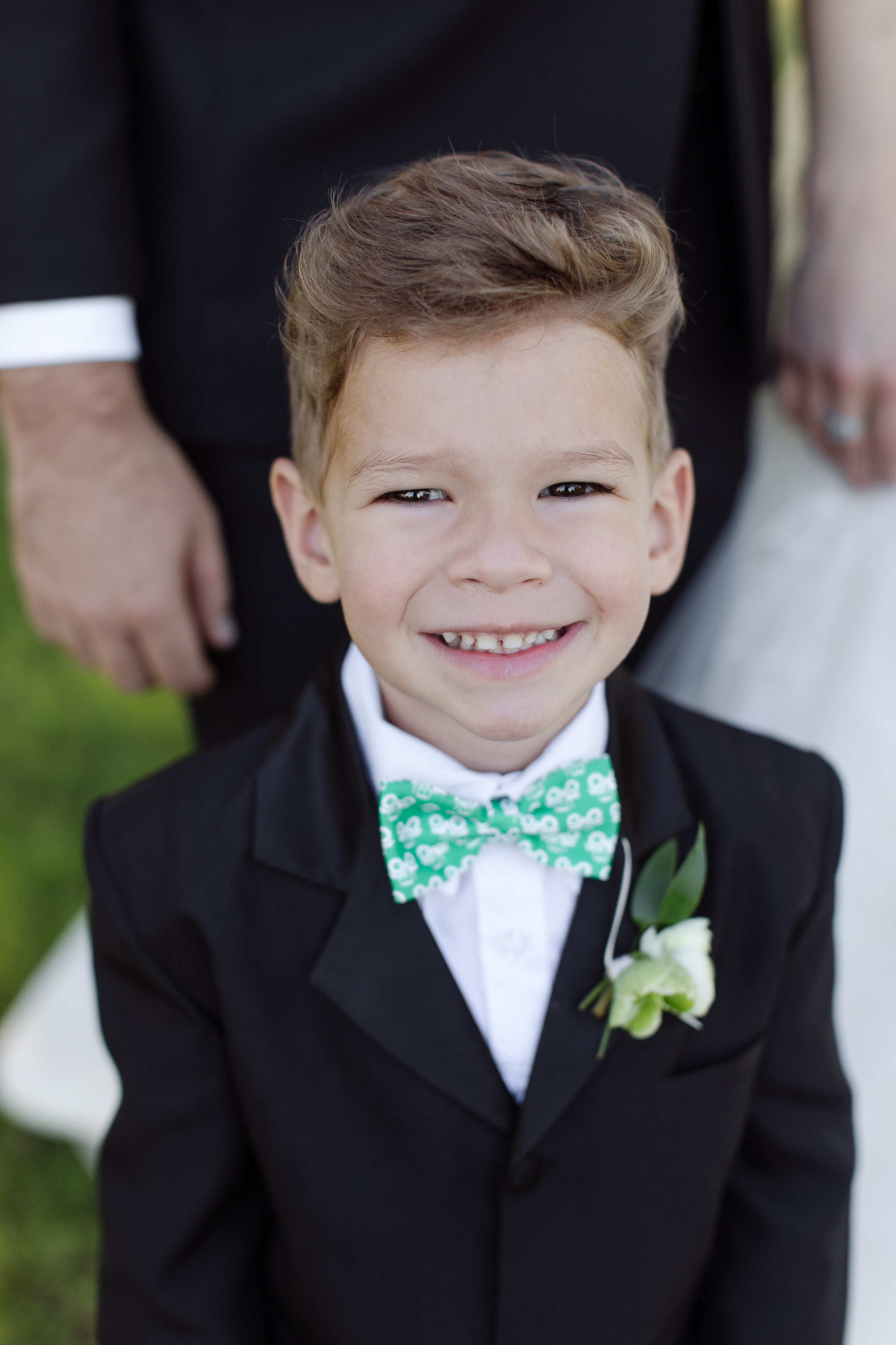 Ring bear Details - Dallas, Tx - Fall Wedding - Julian Leaver Events