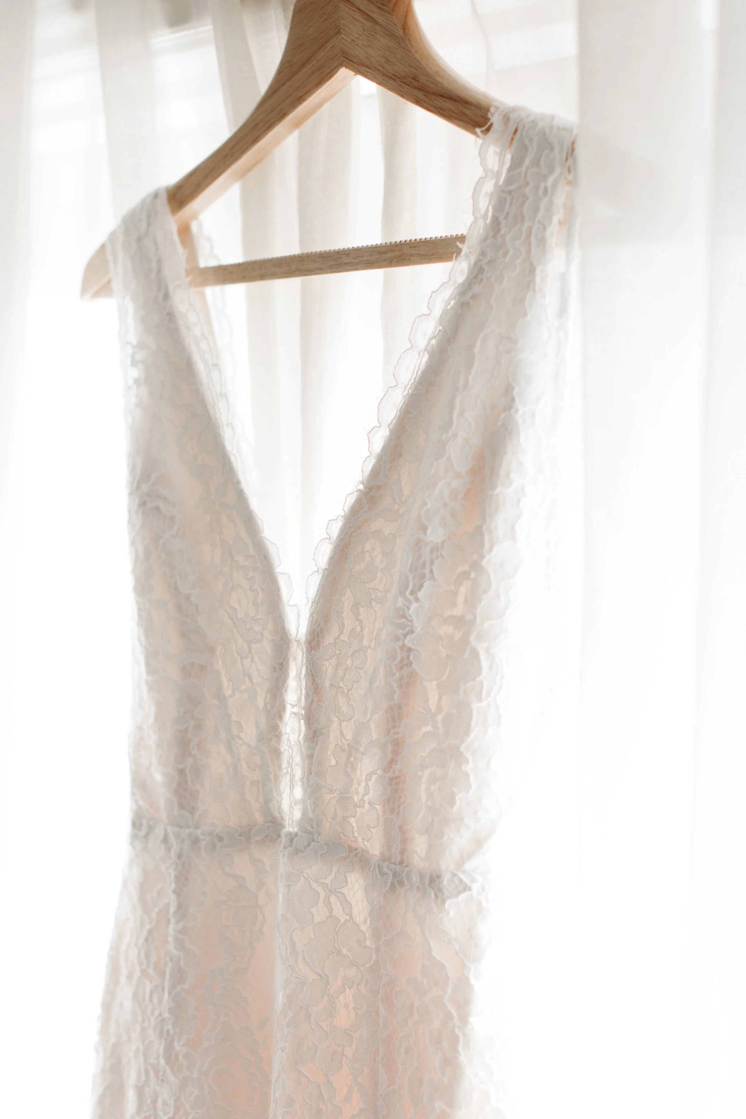 Wedding Dress Details - Dallas, Tx - Fall Wedding - Julian Leaver Events