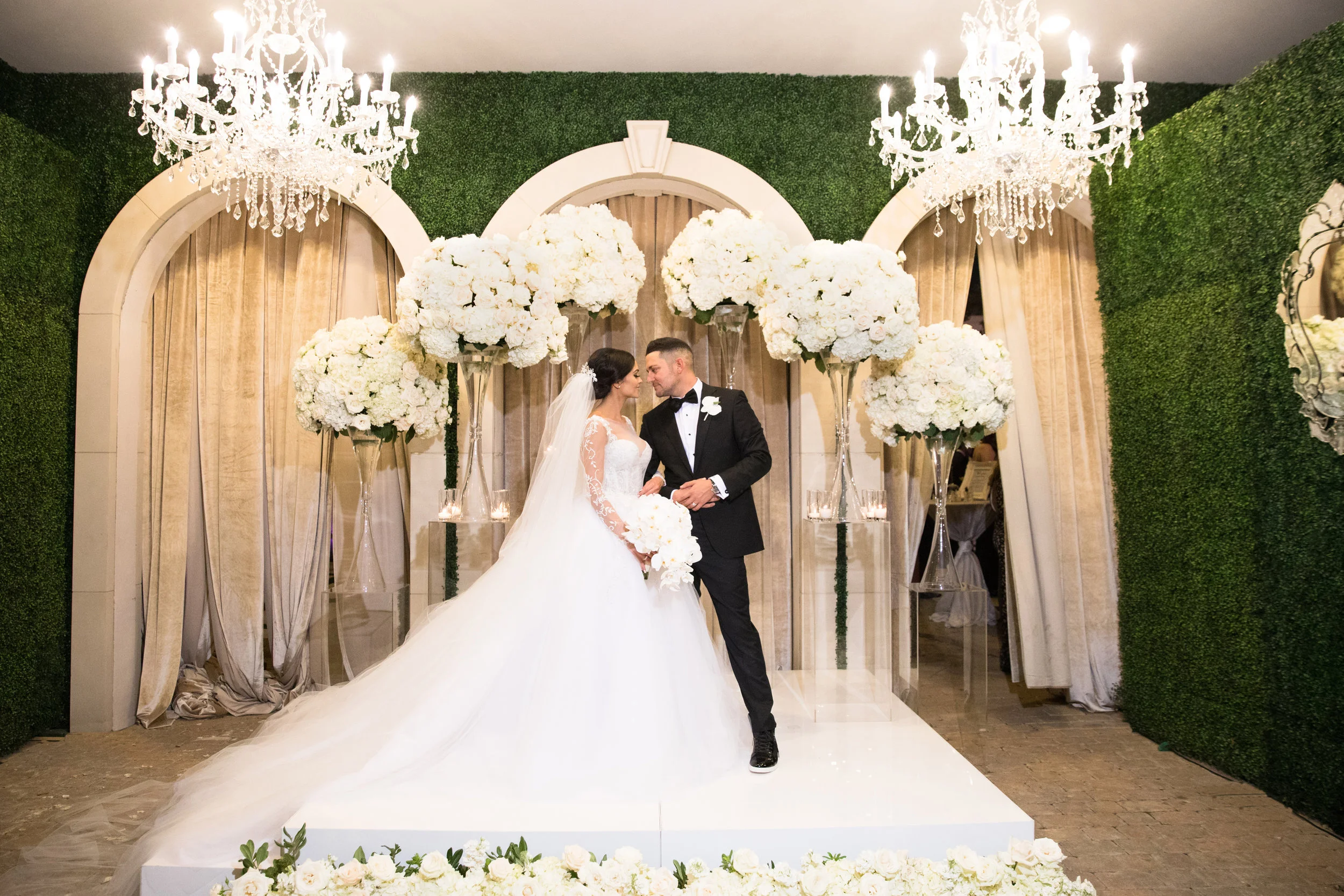 Couple Details - Dallas, Tx - Fall Wedding - Julian Leaver Events