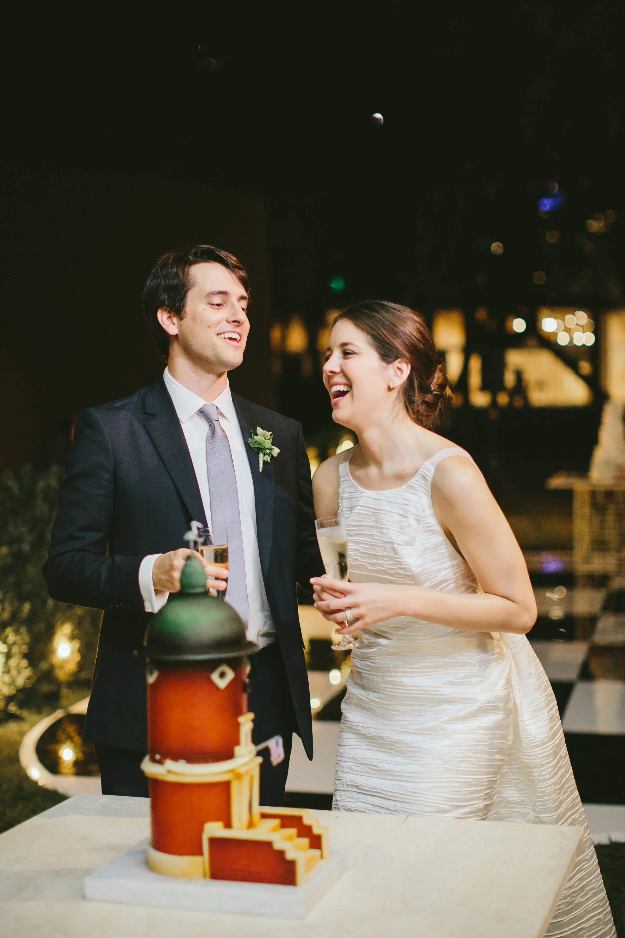 Cake Details - Dallas, TX - Fall Wedding - Julian Leaver Events