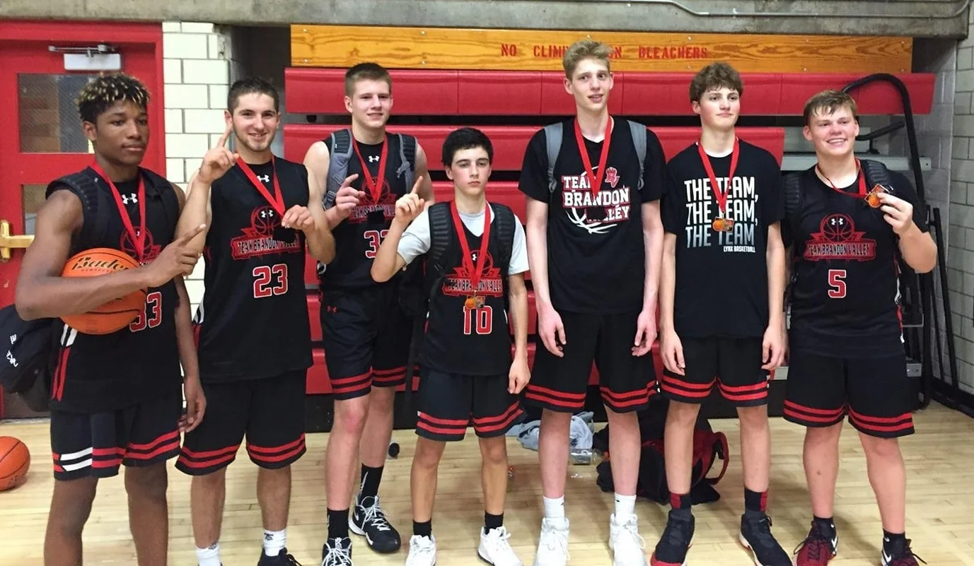 The 16U team earned a spot in the championship round and brought home 2nd place.