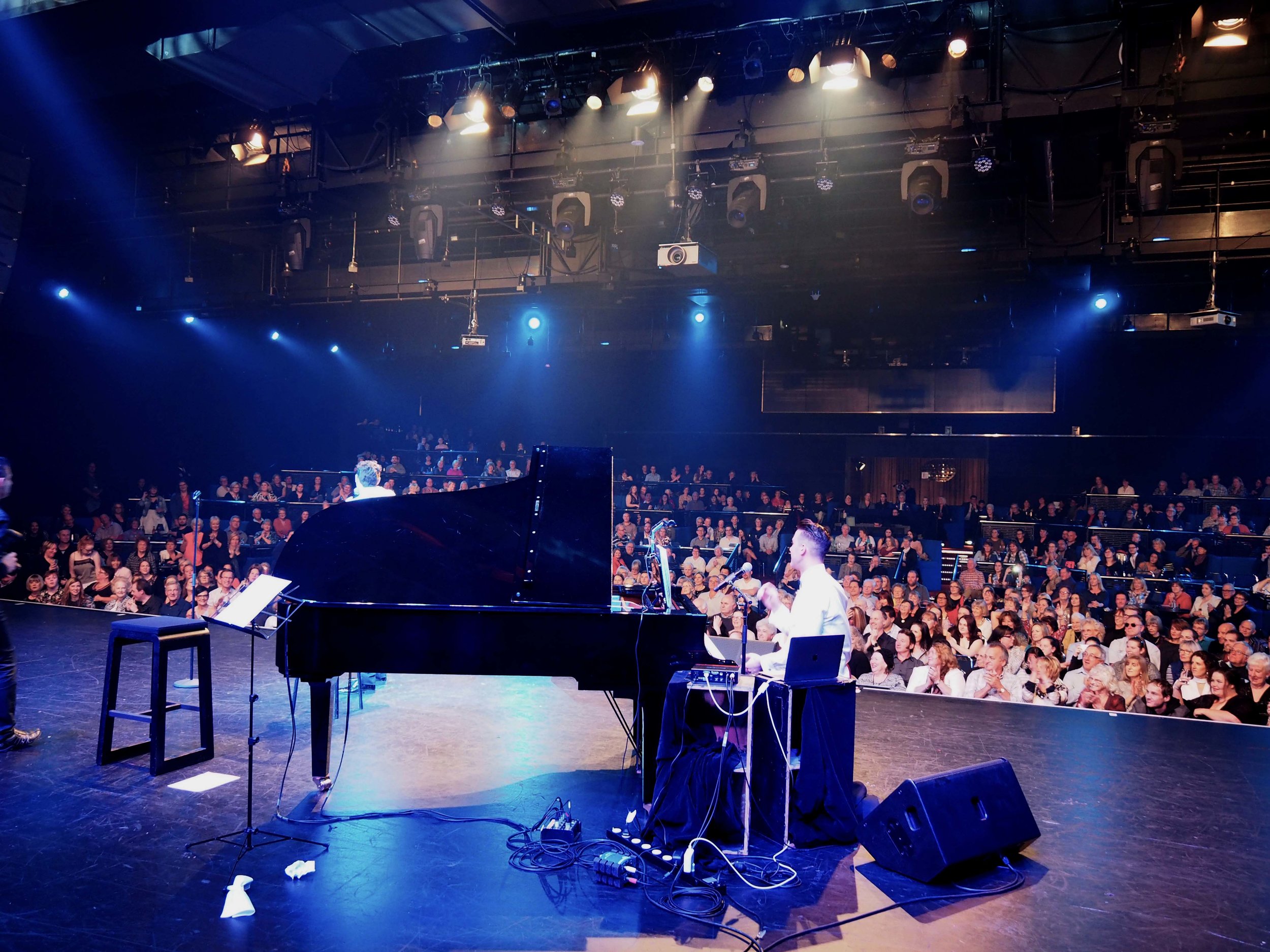 Josh Needham is touring Australia with  Harrison Craig- Kings Of Vegas Tour