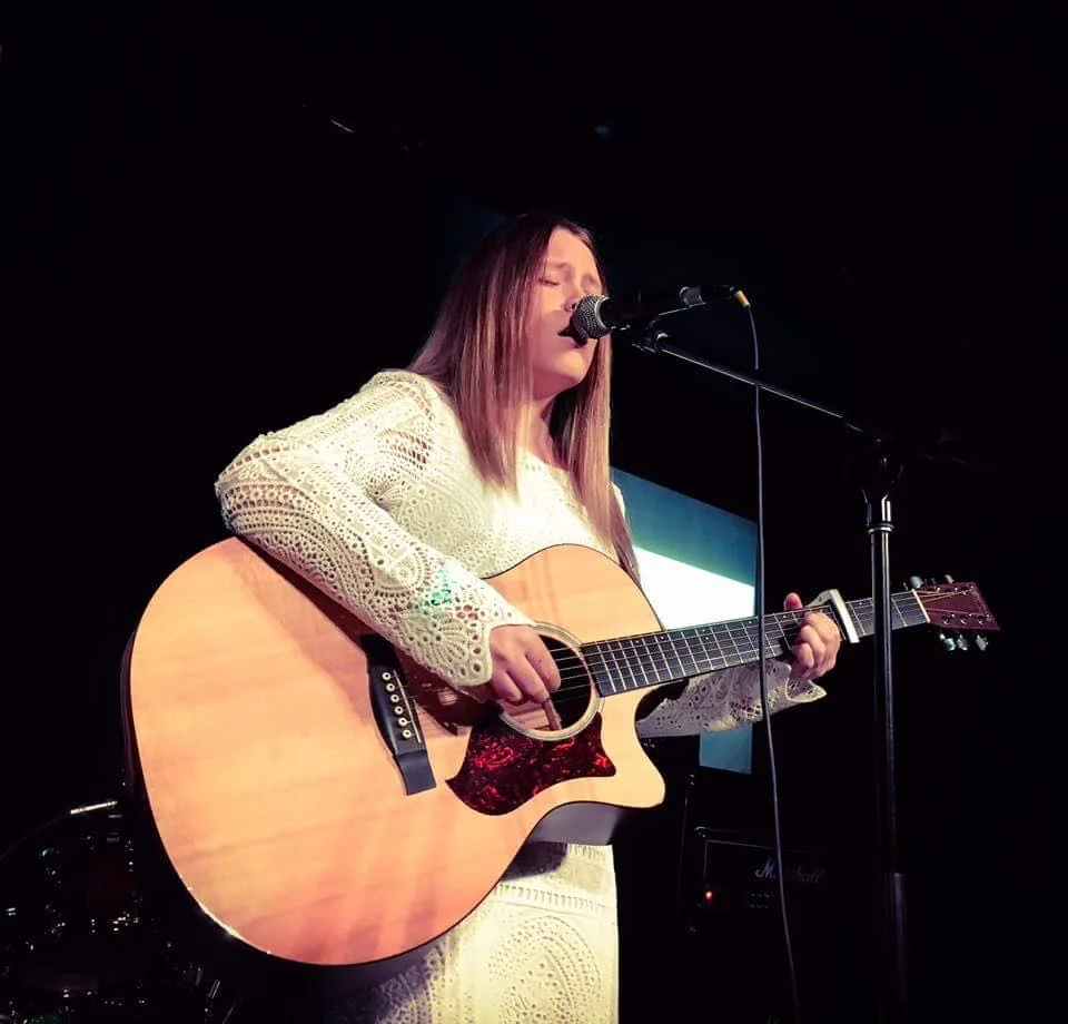 Molly Ash Performing at Emergenza Heat&nbsp;