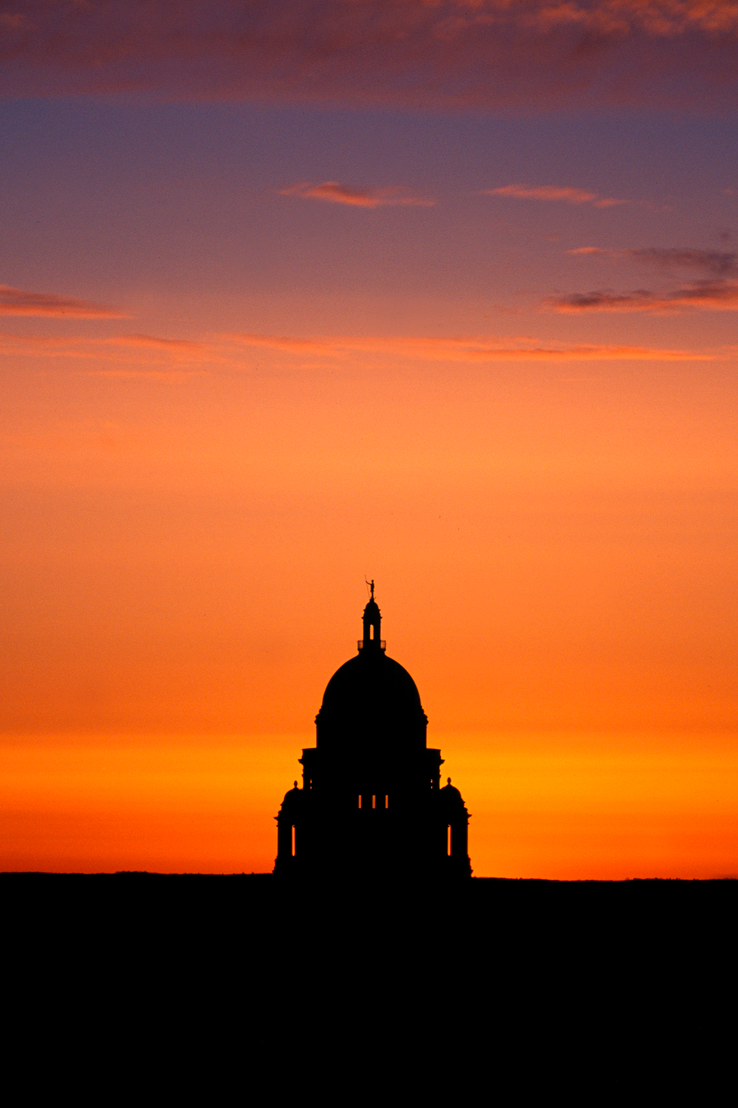 statehouse-sunset.jpg