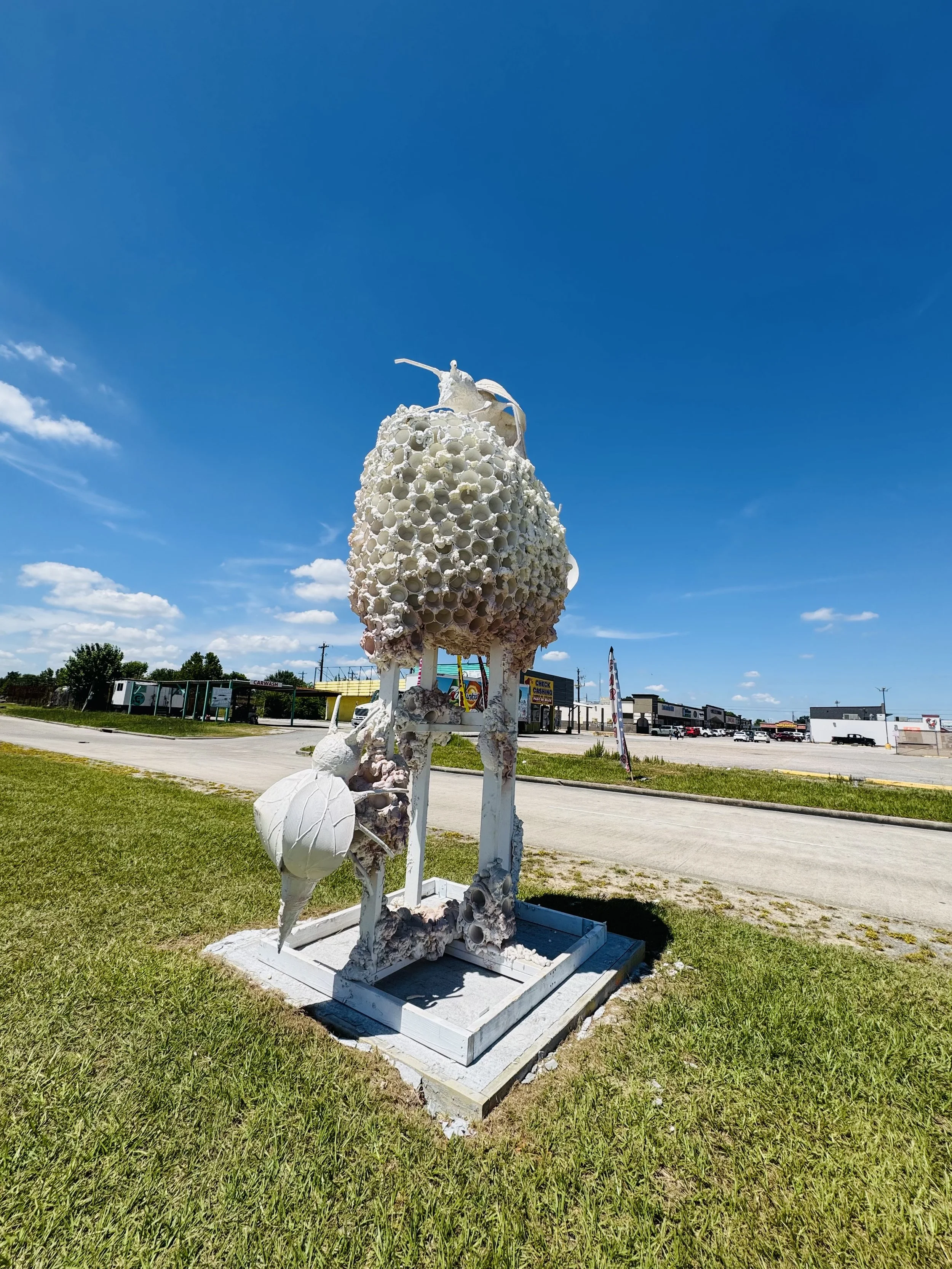 Rachel_Gardner_Public_Sculpture_ThreeTexasBees_2.jpg