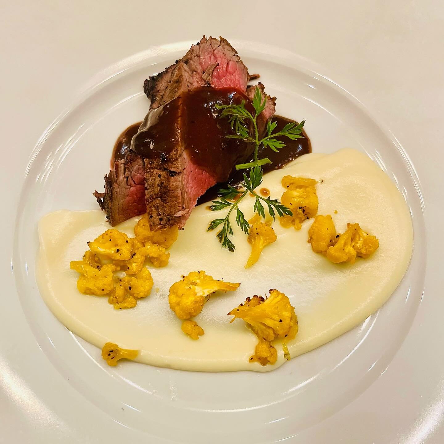 Savor the moment with my personalized in-home dining services! Elevate your gatherings as I craft unforgettable culinary experiences just for you. Book now for a memorable night of fine dining in the comfort of your own home. 

Shown above is a Beef 