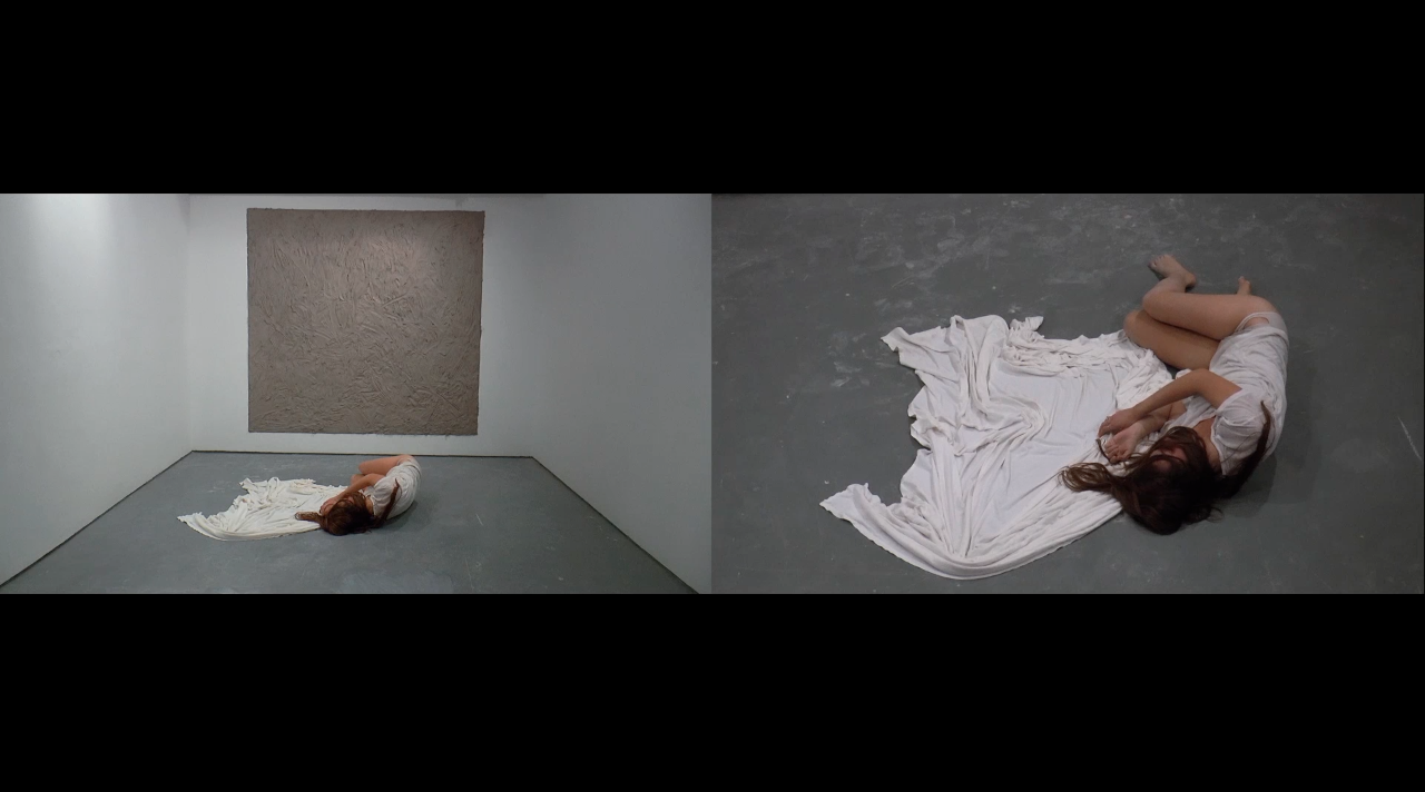 2014 / stoneware clay, bed sheet, body / The Cube Gallery Alfred, NY 