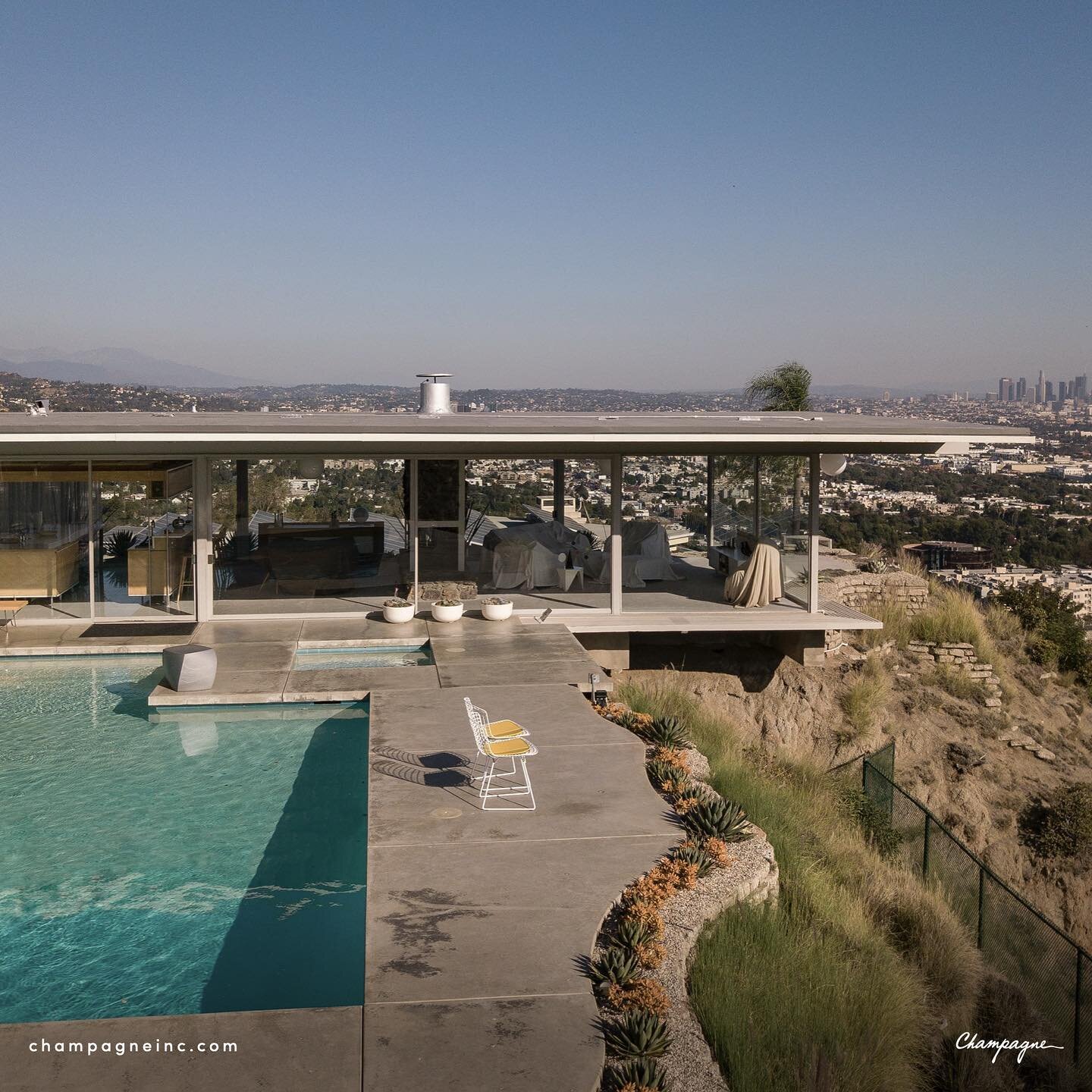 The Stahl House is a famous modernist styled house in the Hollywood Hills and is listed as one of the top 150 structures on &quot;America's Favorite Architecture&quot; list
Follow @champagnehelps for all things real estate
-

#champagne #realestate #