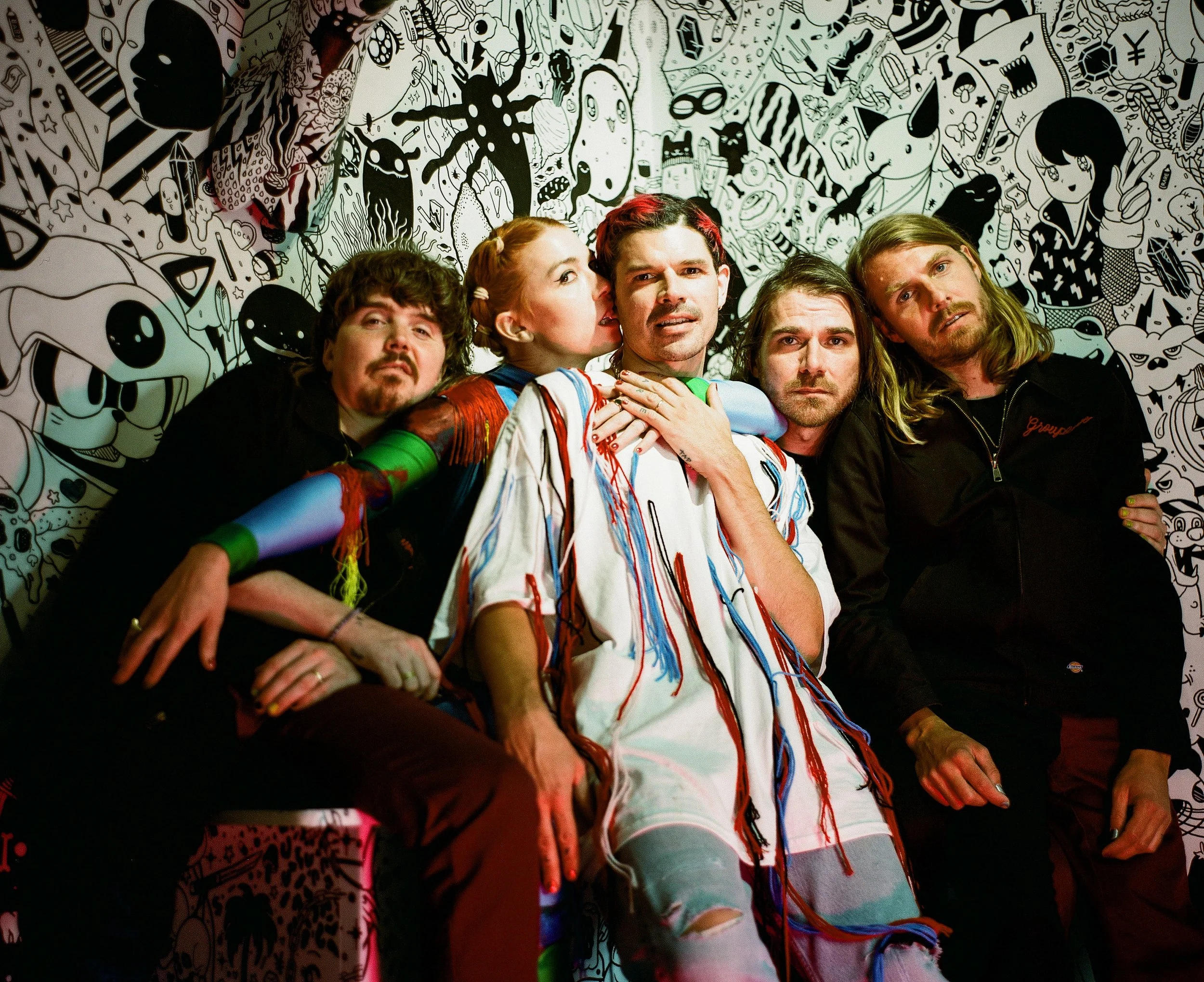 grouplove-000482780002.jpg