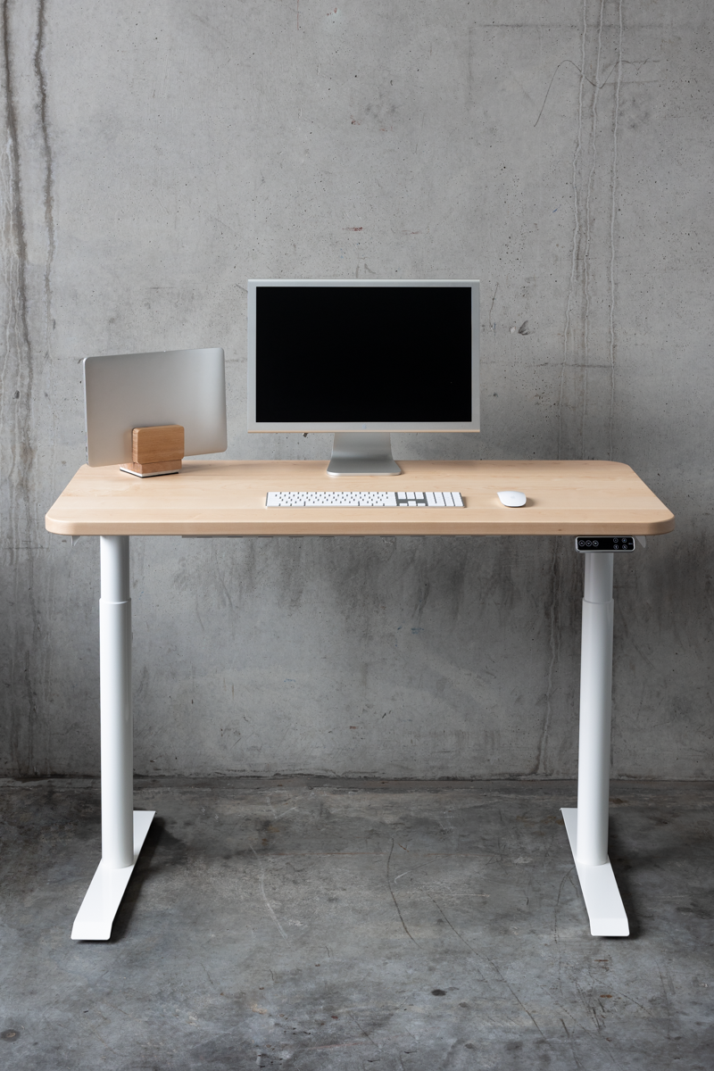 Weareminimal Moov Maple _Standing Desk-2.png