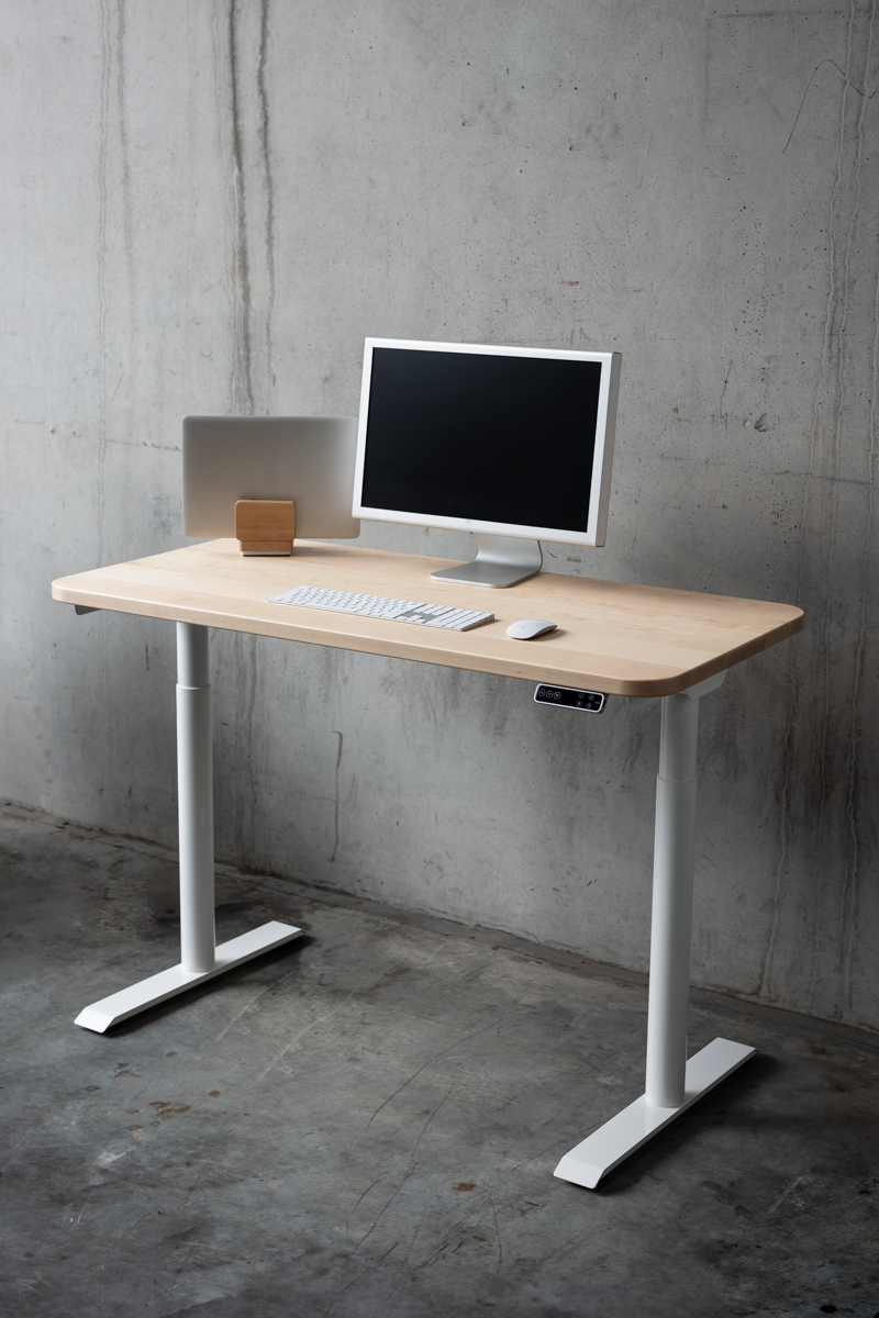 Weareminimal Moov Maple _Standing Desk-4.png