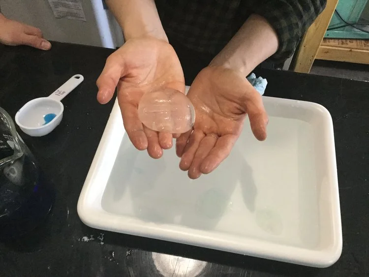 Seaweed water balloons - A crafty way to learn about hydrogels