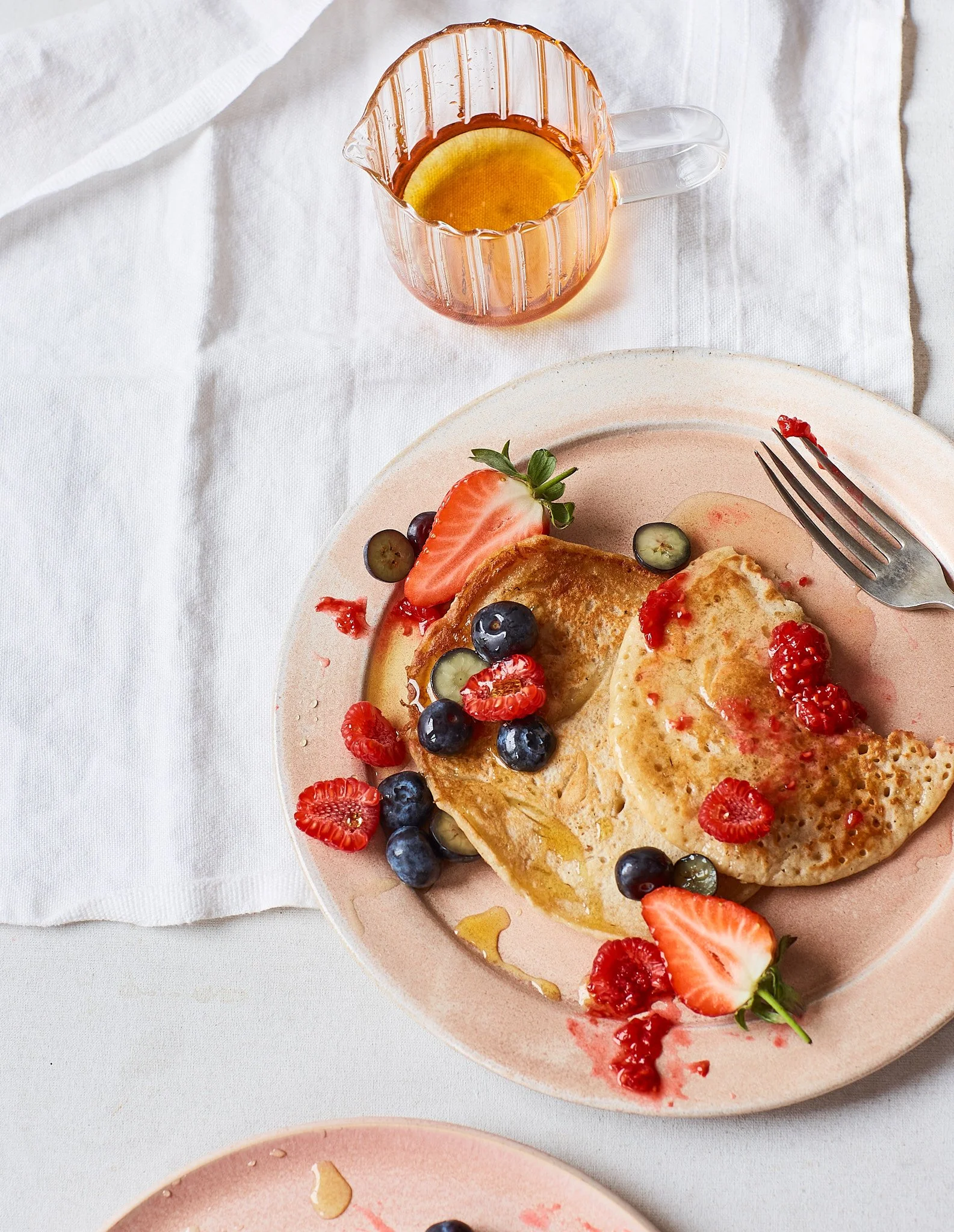 Veganuary_SweetSpicedApplePancakes_036 1.jpg