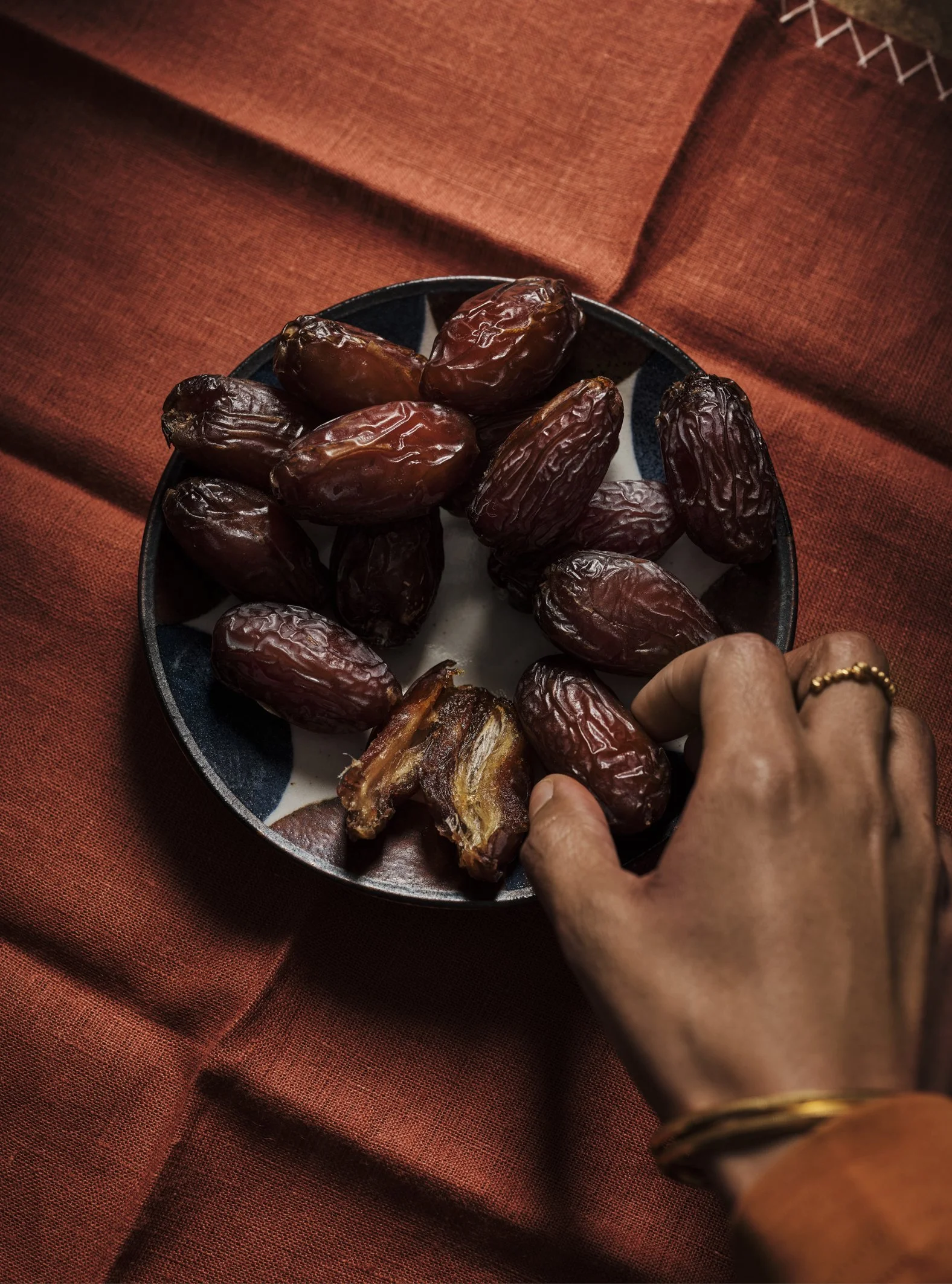 HH The Ramadan Kitchen Day 1 Medjool  Incidental 001.jpg